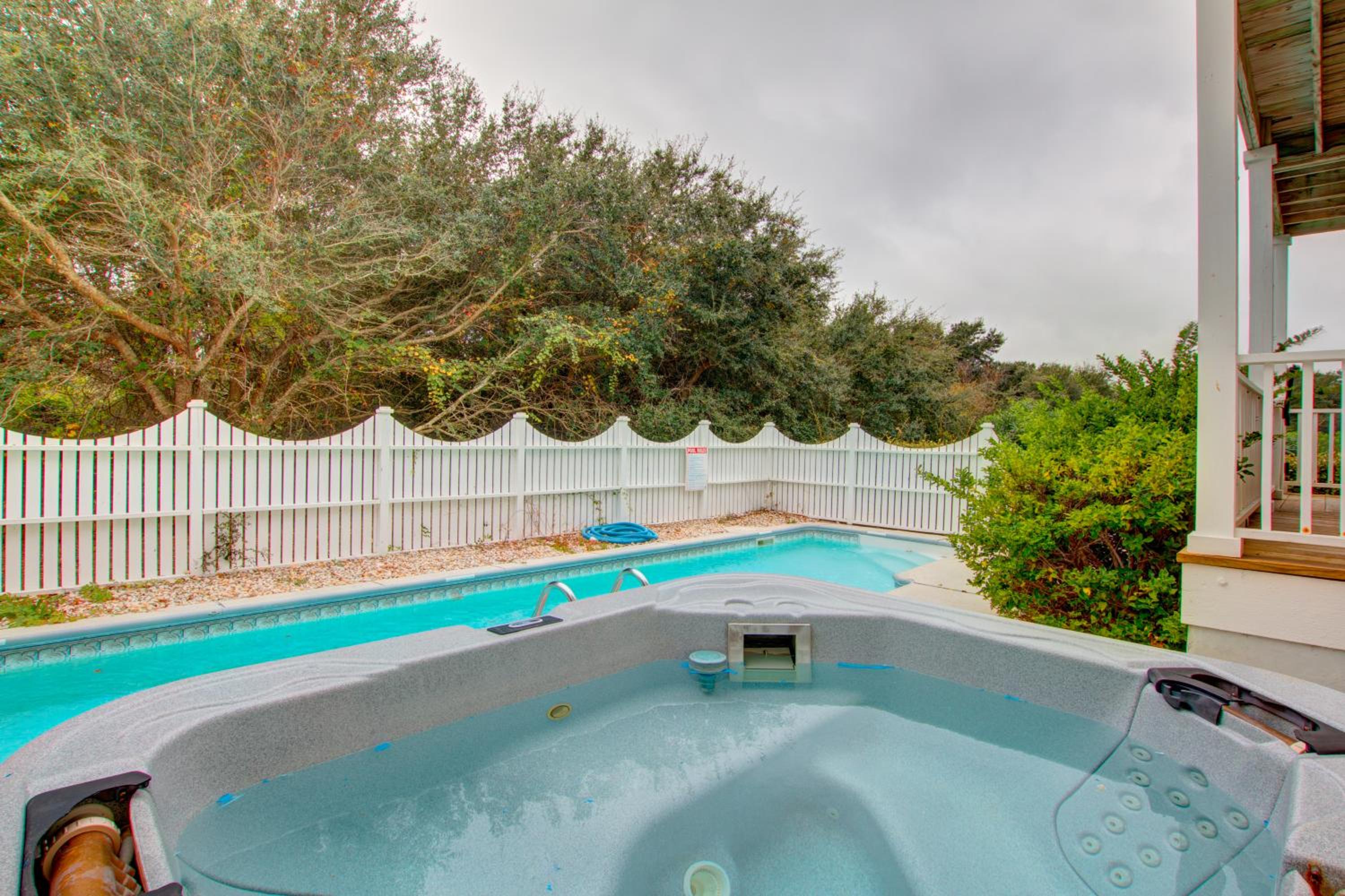 1820 - The Lost Sapphire by Resort Realty view 4