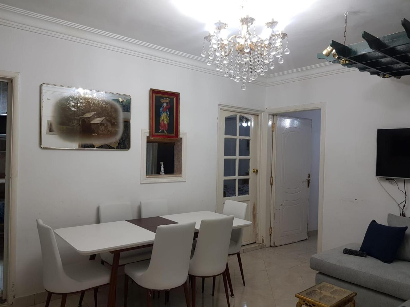 Fabulous Apartment in Sheraton Heliopolis ,5 minutes from Cairo Airport