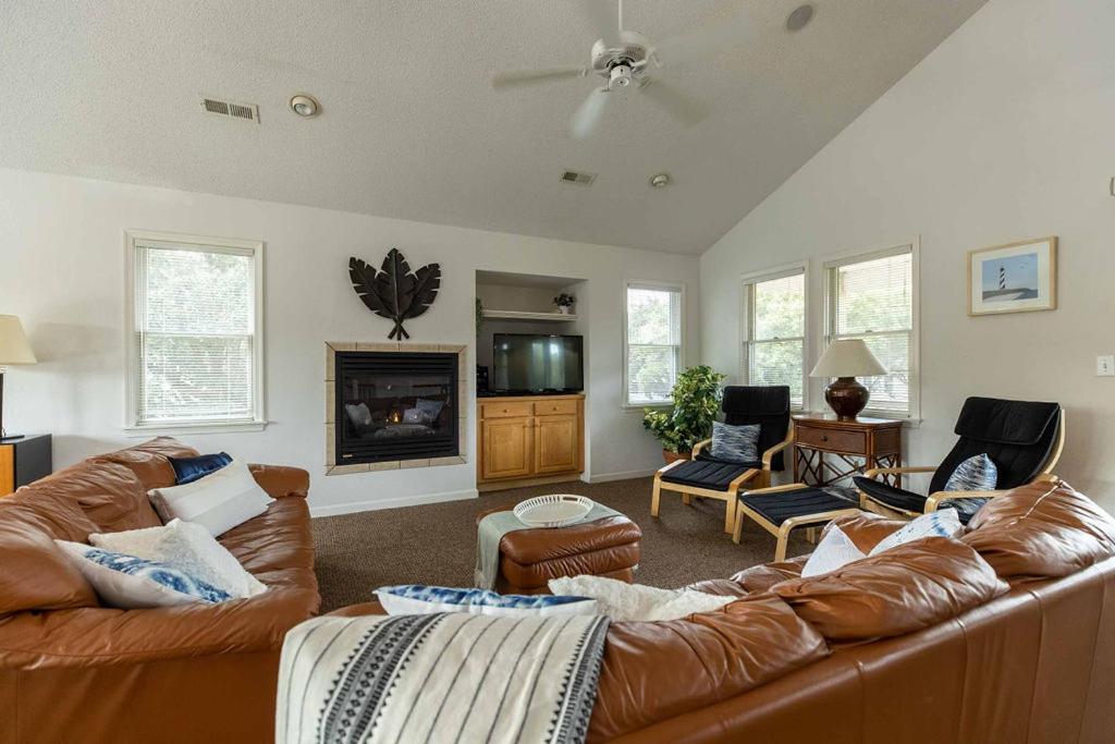 1824 - Country Roads by Resort Realty