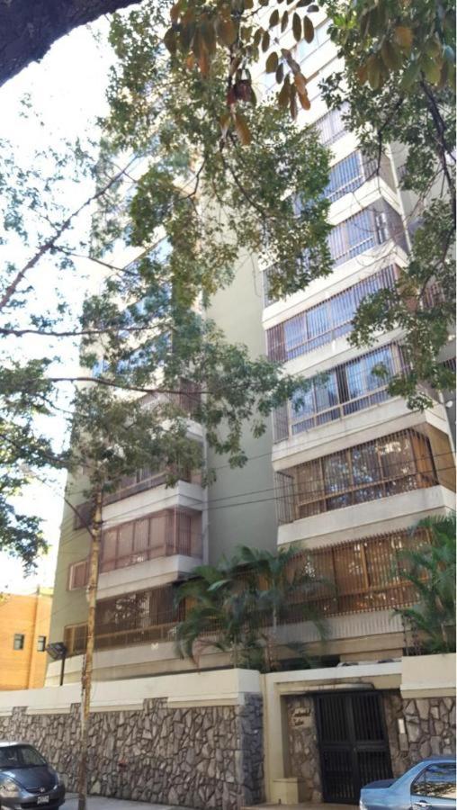 Apartosuites en Sabana Grande
