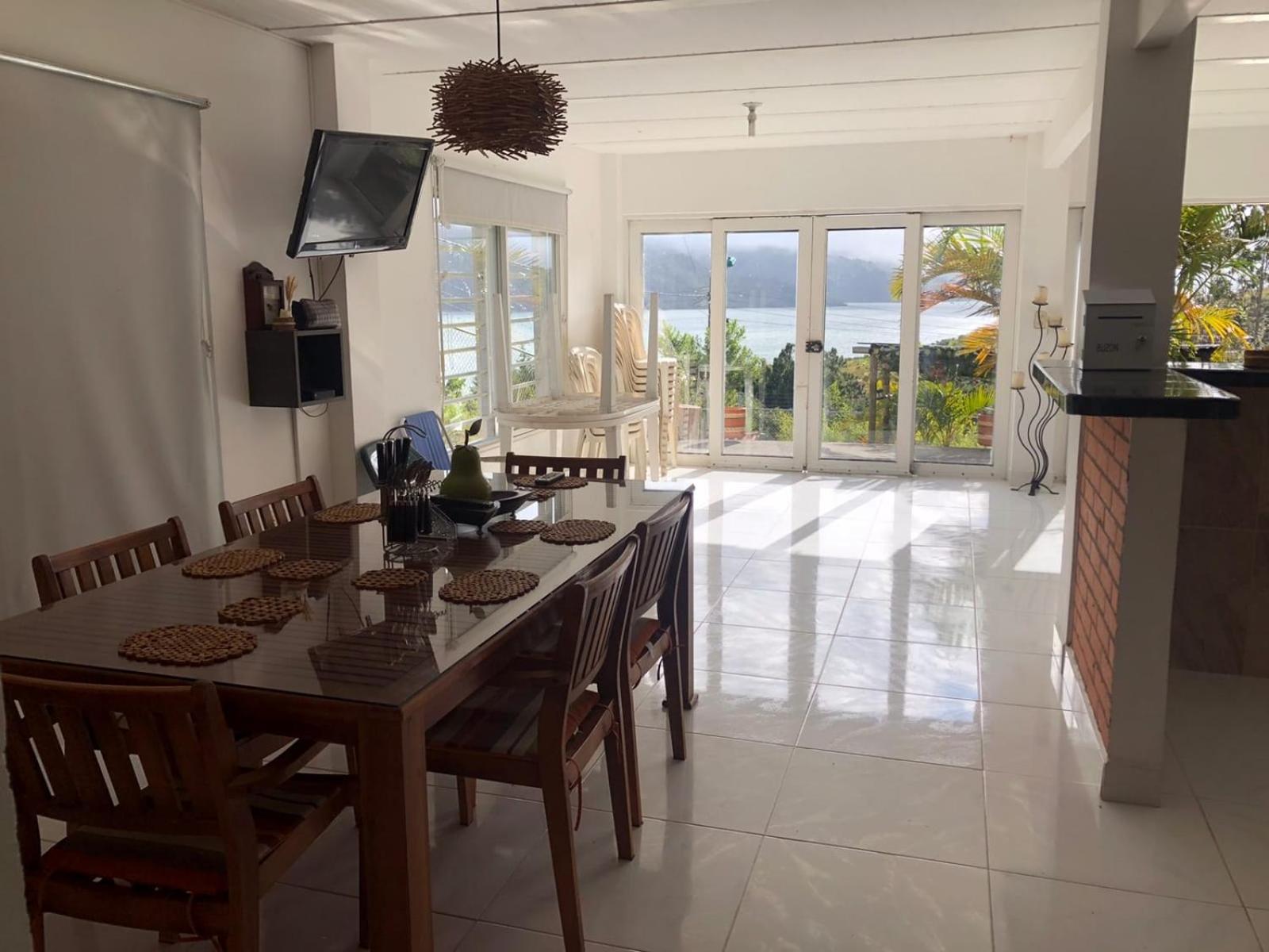 Lago calima home