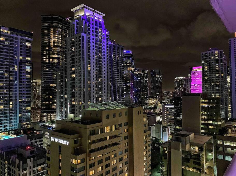 *Luxury Brickell High Rise Condo City/Ocean Views*