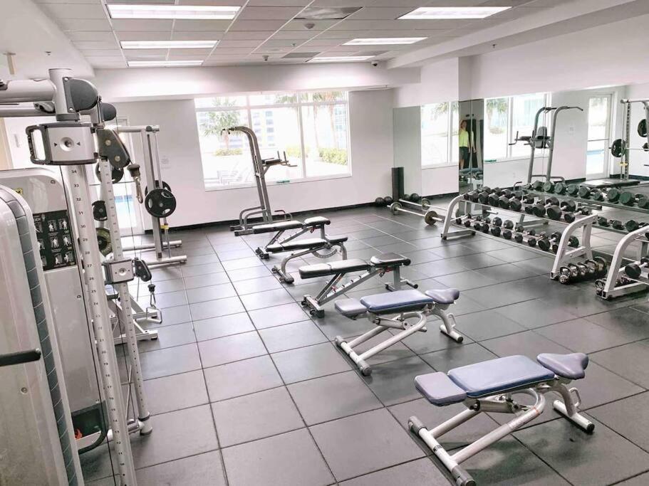 *Luxury Brickell High Rise Condo City/Ocean Views*