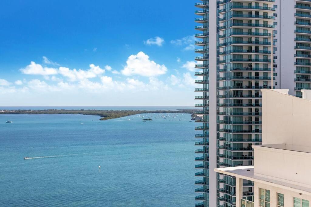 *Luxury Brickell High Rise Condo City/Ocean Views*
