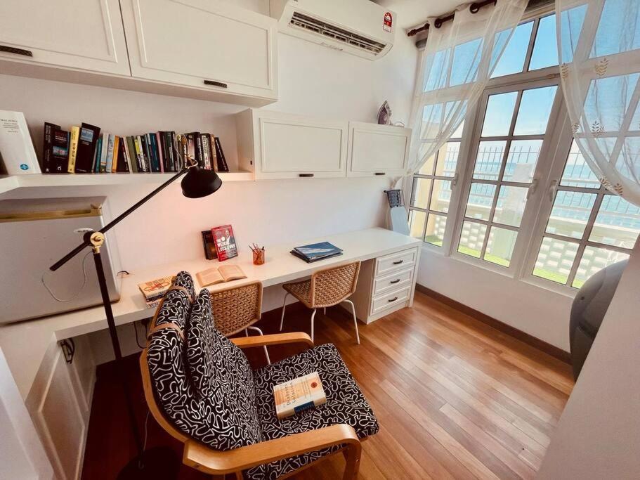 Private Beach-front Haven by StayCo - Seaview Pool, KTV & Speaker System, Beach Air Loft, Private Beach Access and Beyond! photo 8