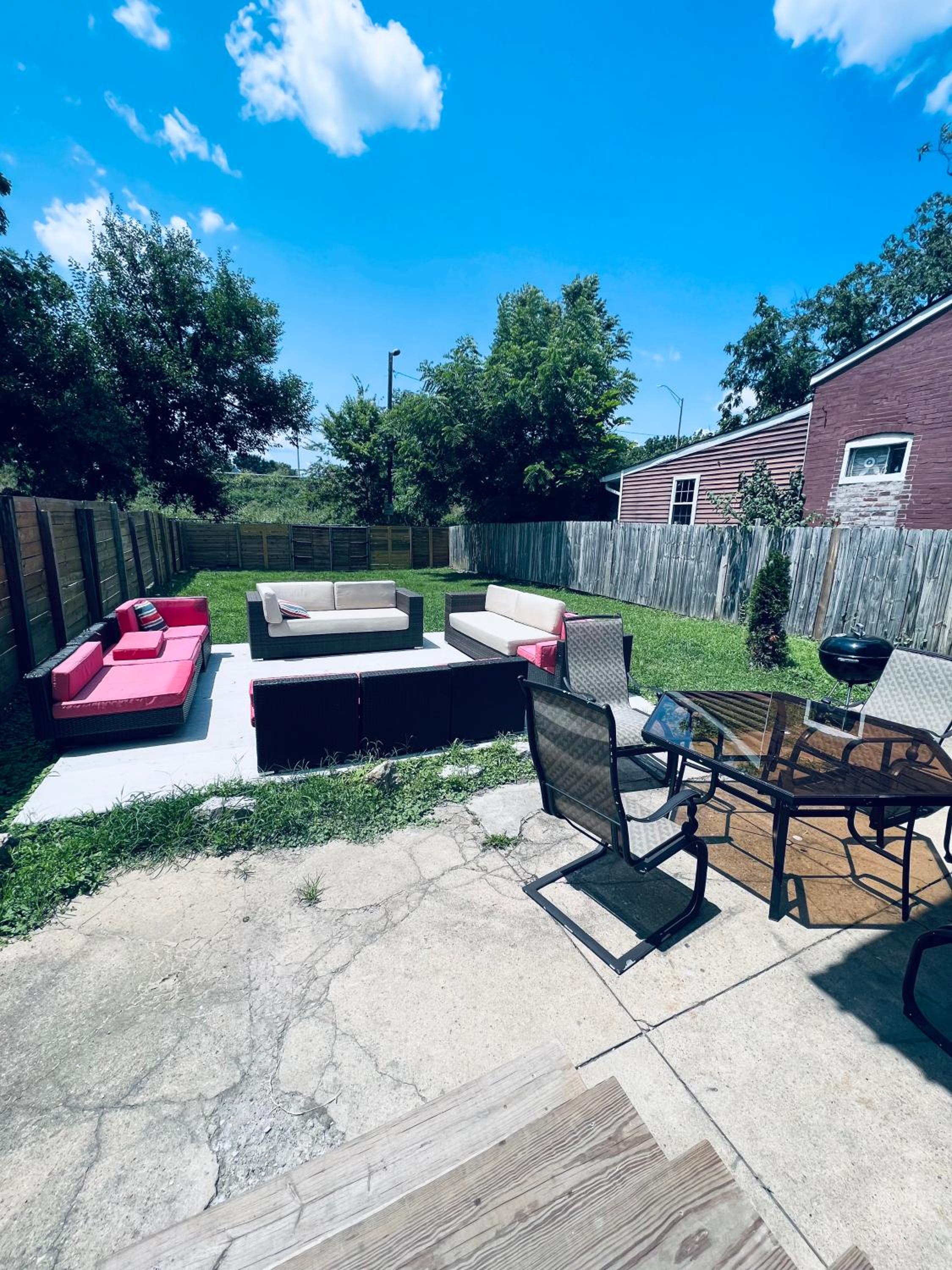 Derby/Bourbon Trail 4BR Pool Table Villa view 5