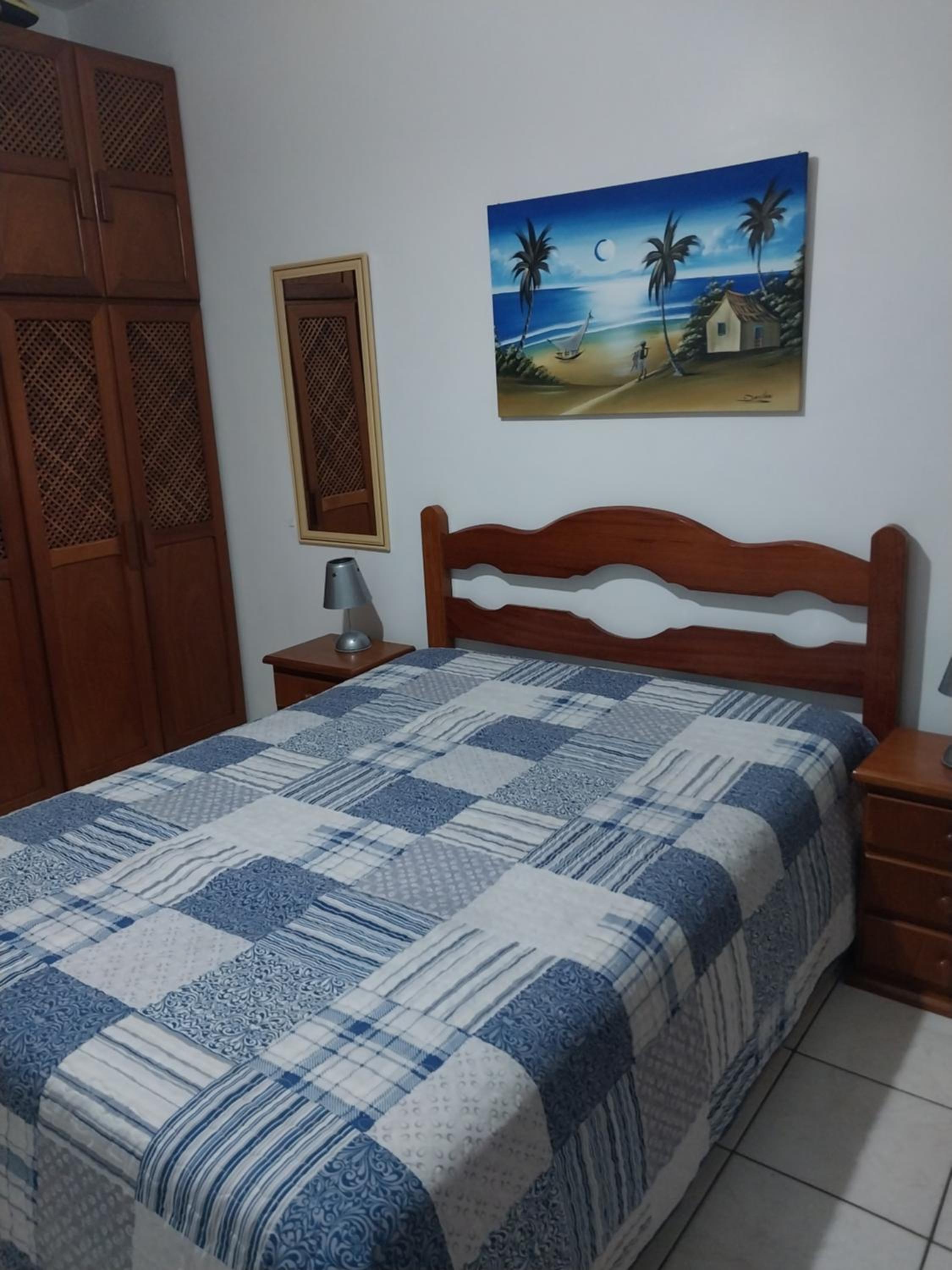 A180m da praia de Vila Caiçara