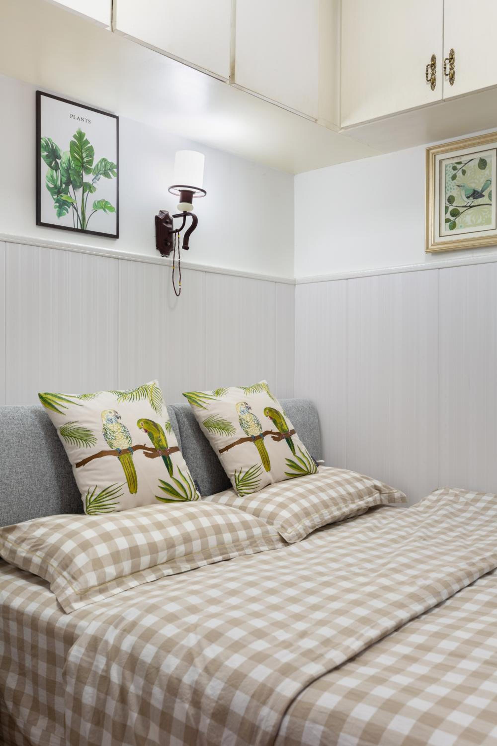 West Lake Hefang Street Metro Exit B&B