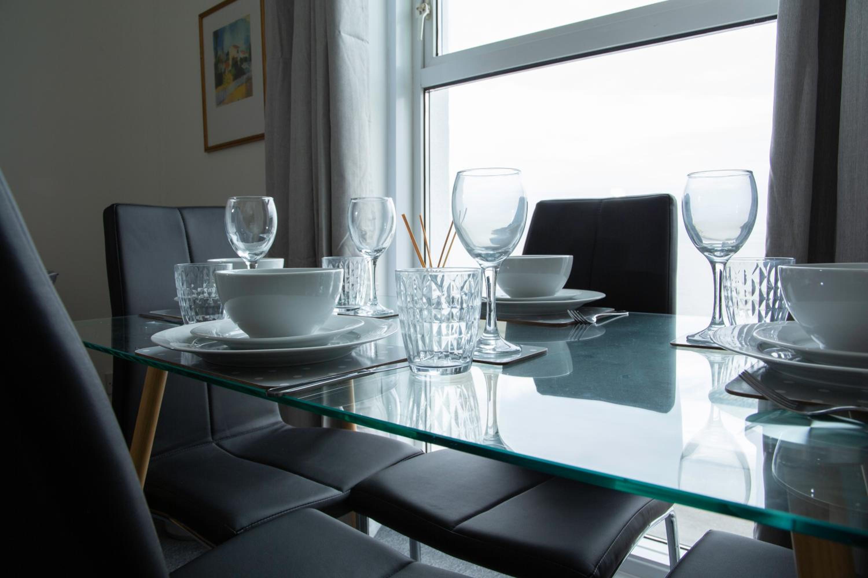 Henry V Apartment With Sea Views