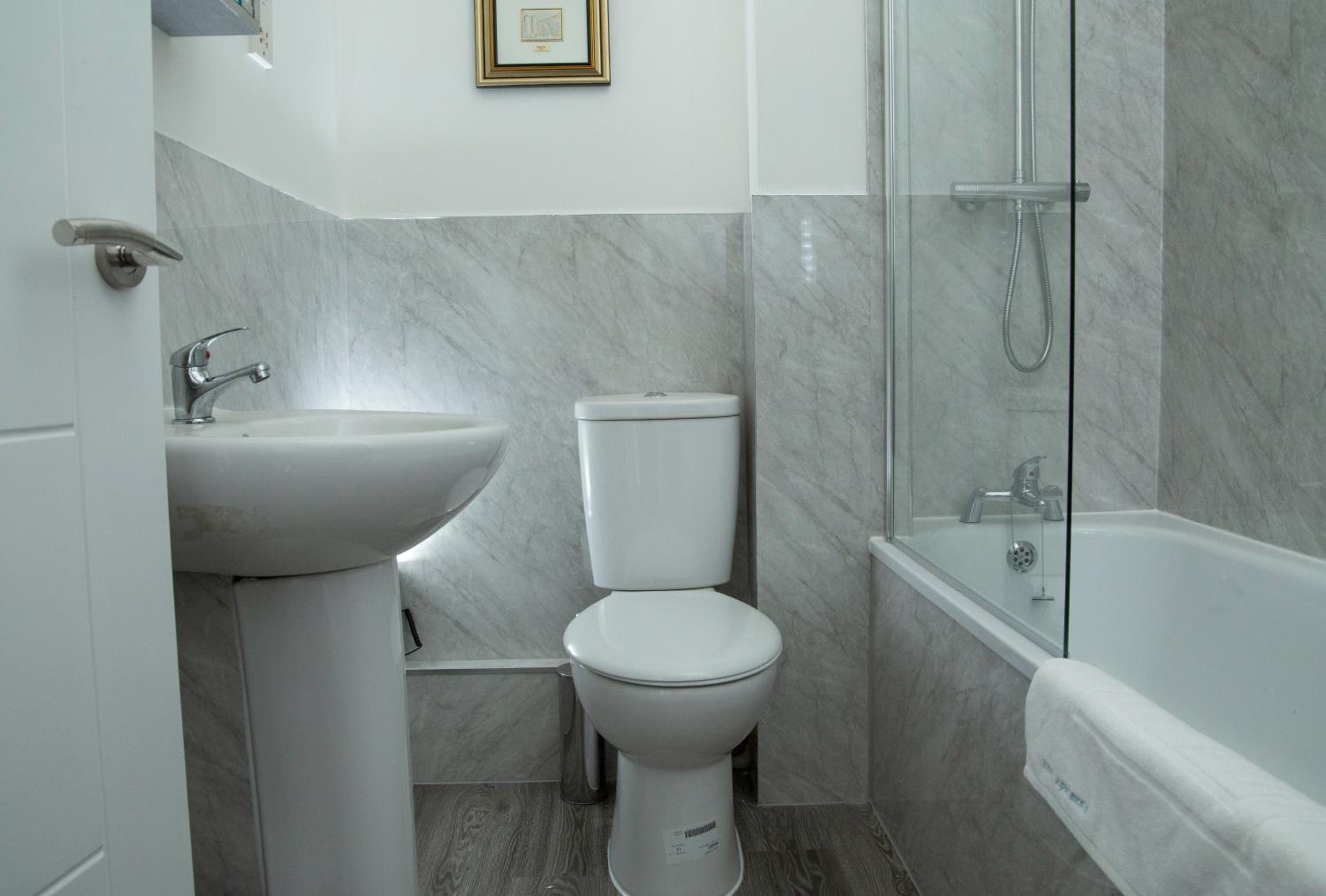 Henry V Apartment With Sea Views