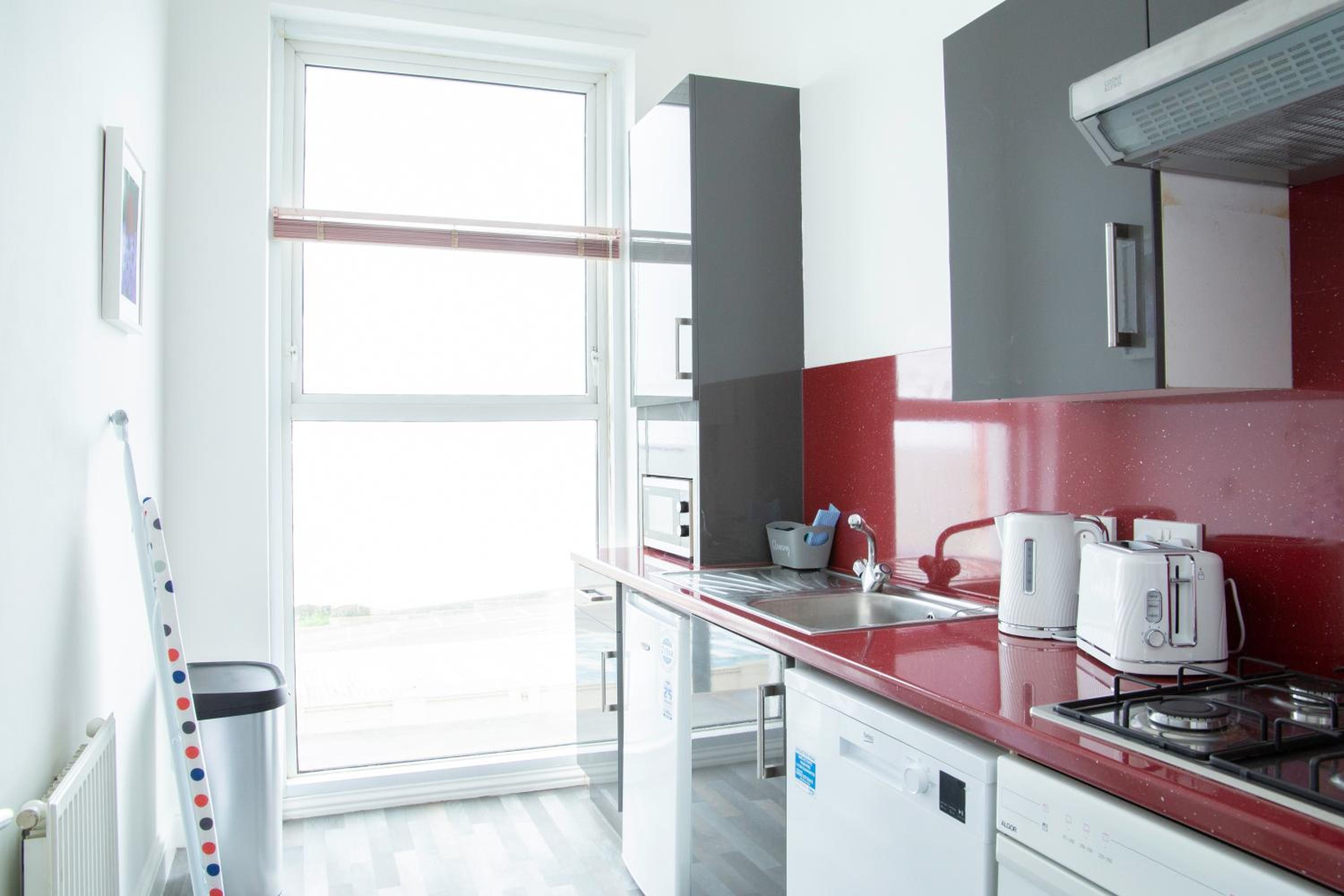 Henry V Apartment With Sea Views