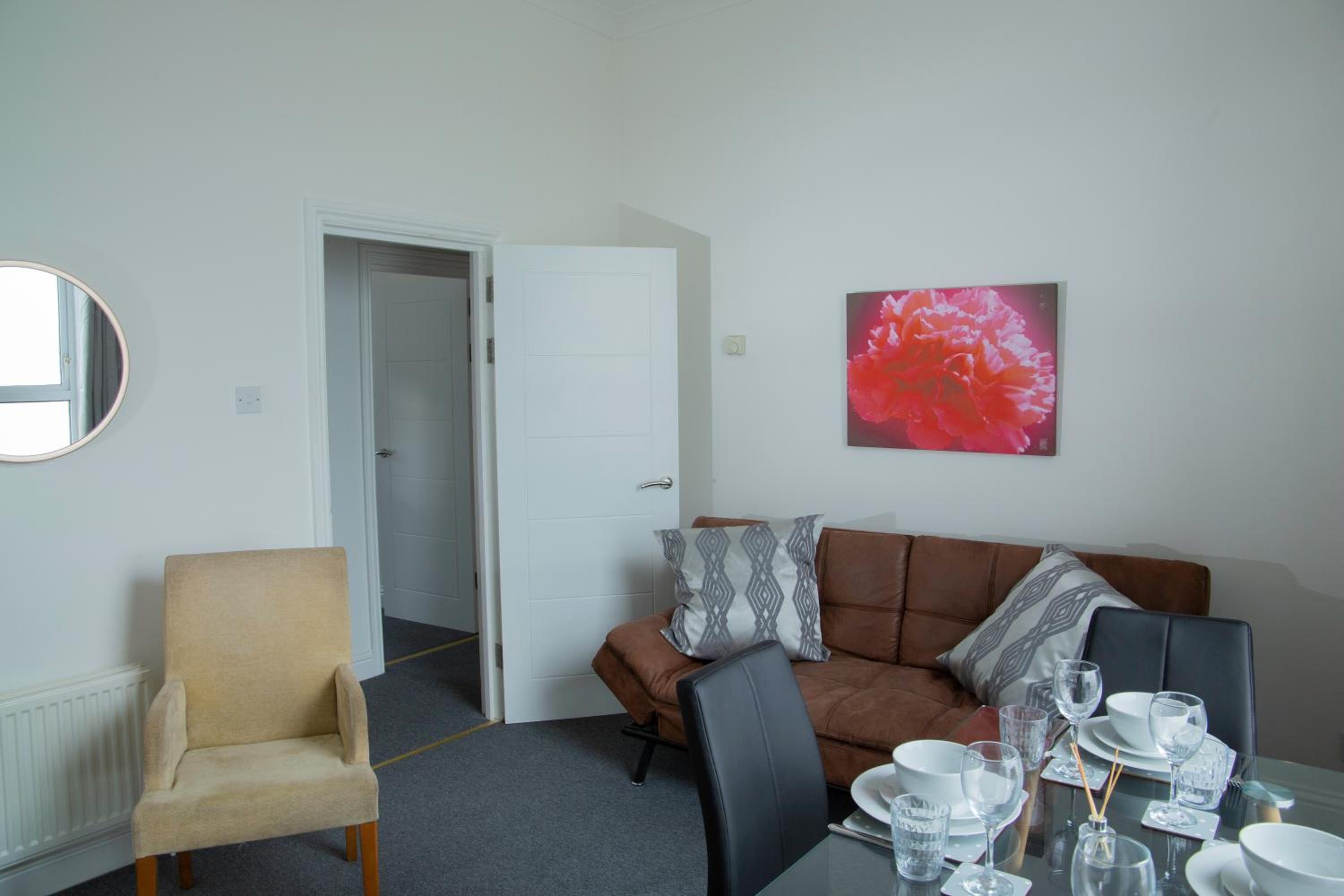 Henry V Apartment With Sea Views