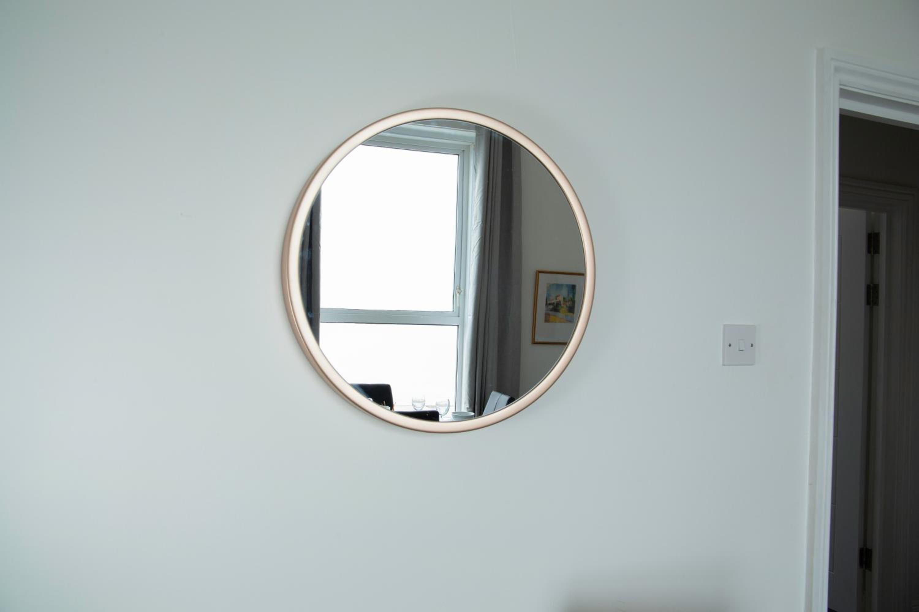 Henry V Apartment With Sea Views