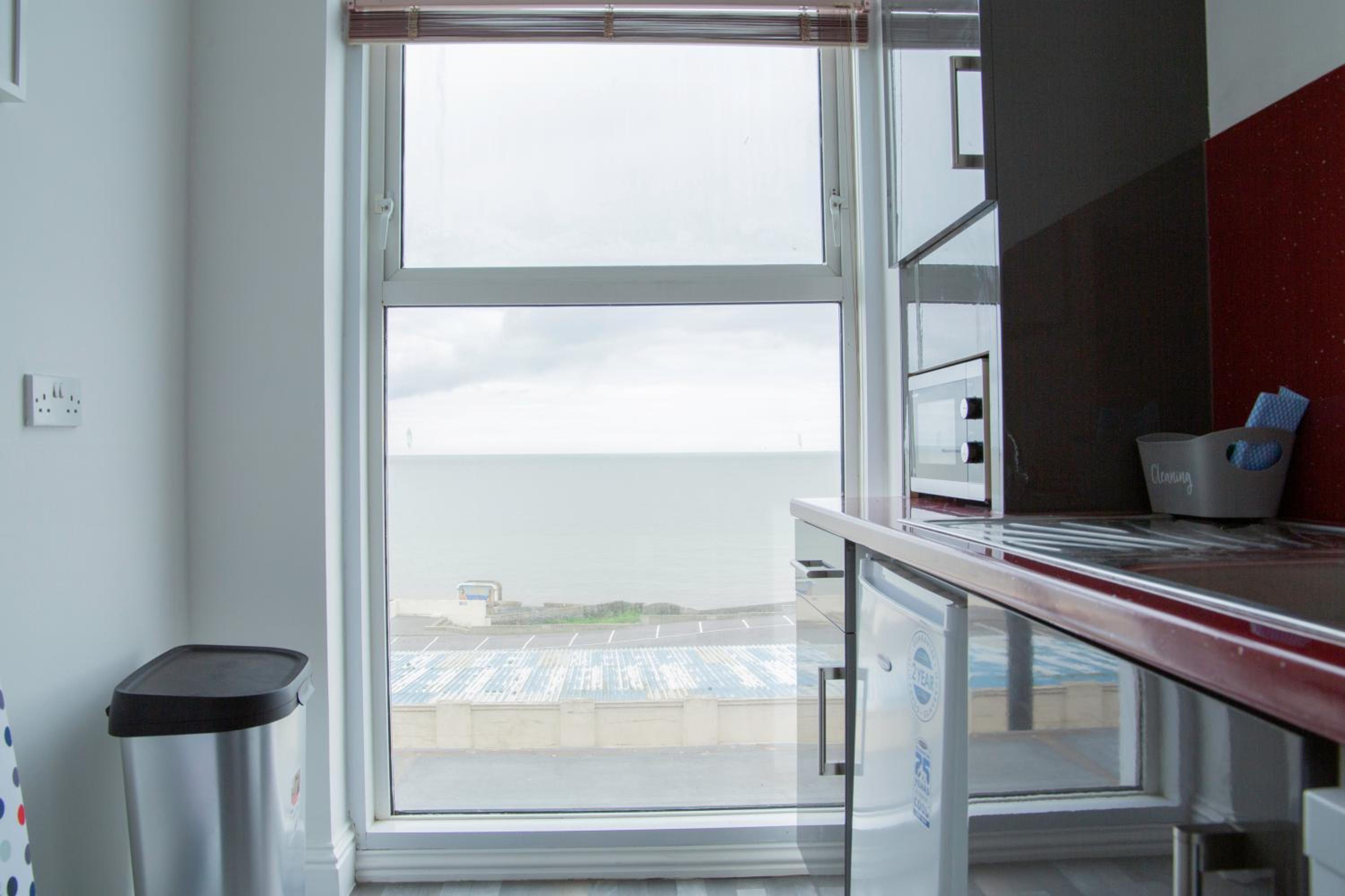 Henry V Apartment With Sea Views