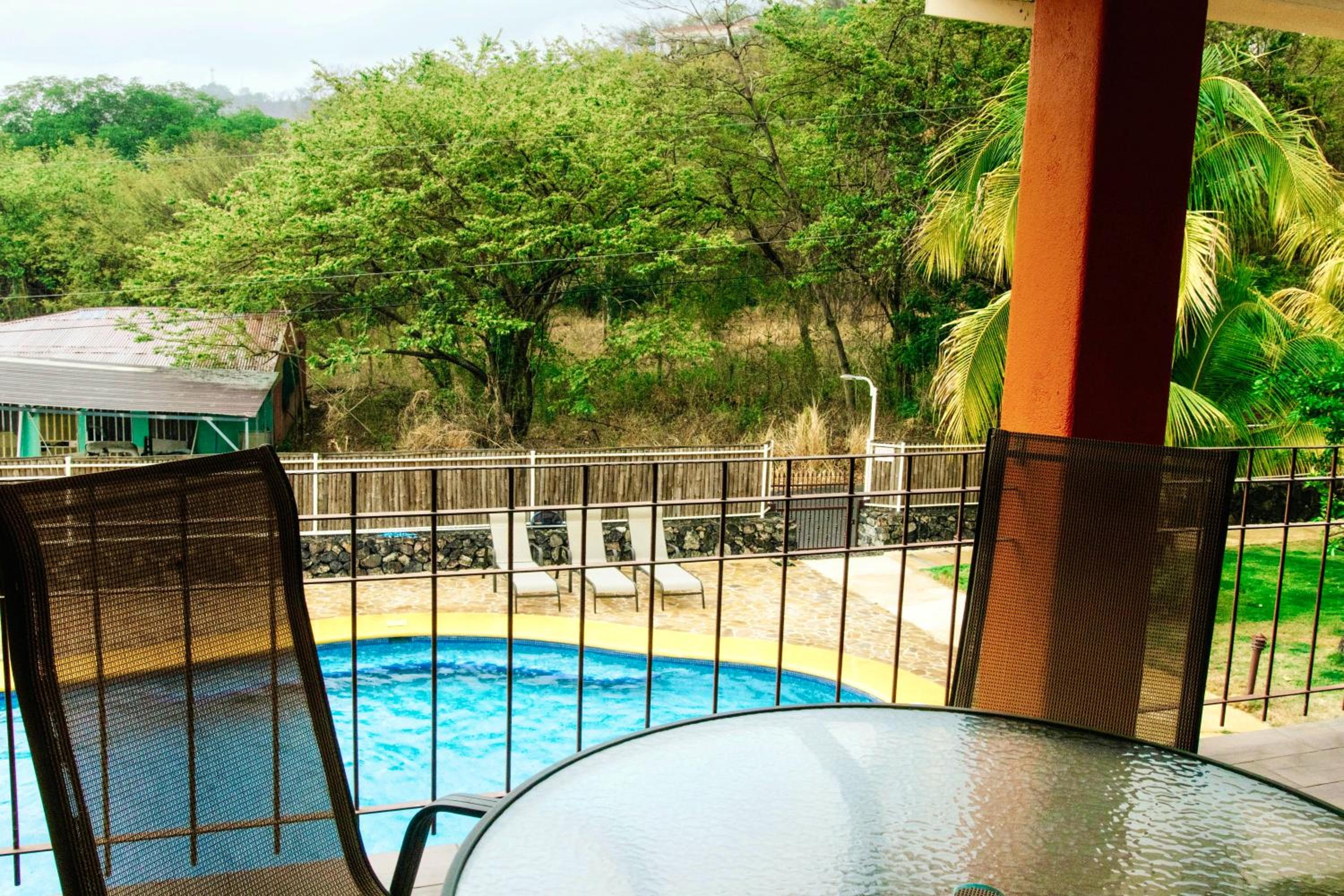 Discounted - Hermosa Paradise Mins from beach