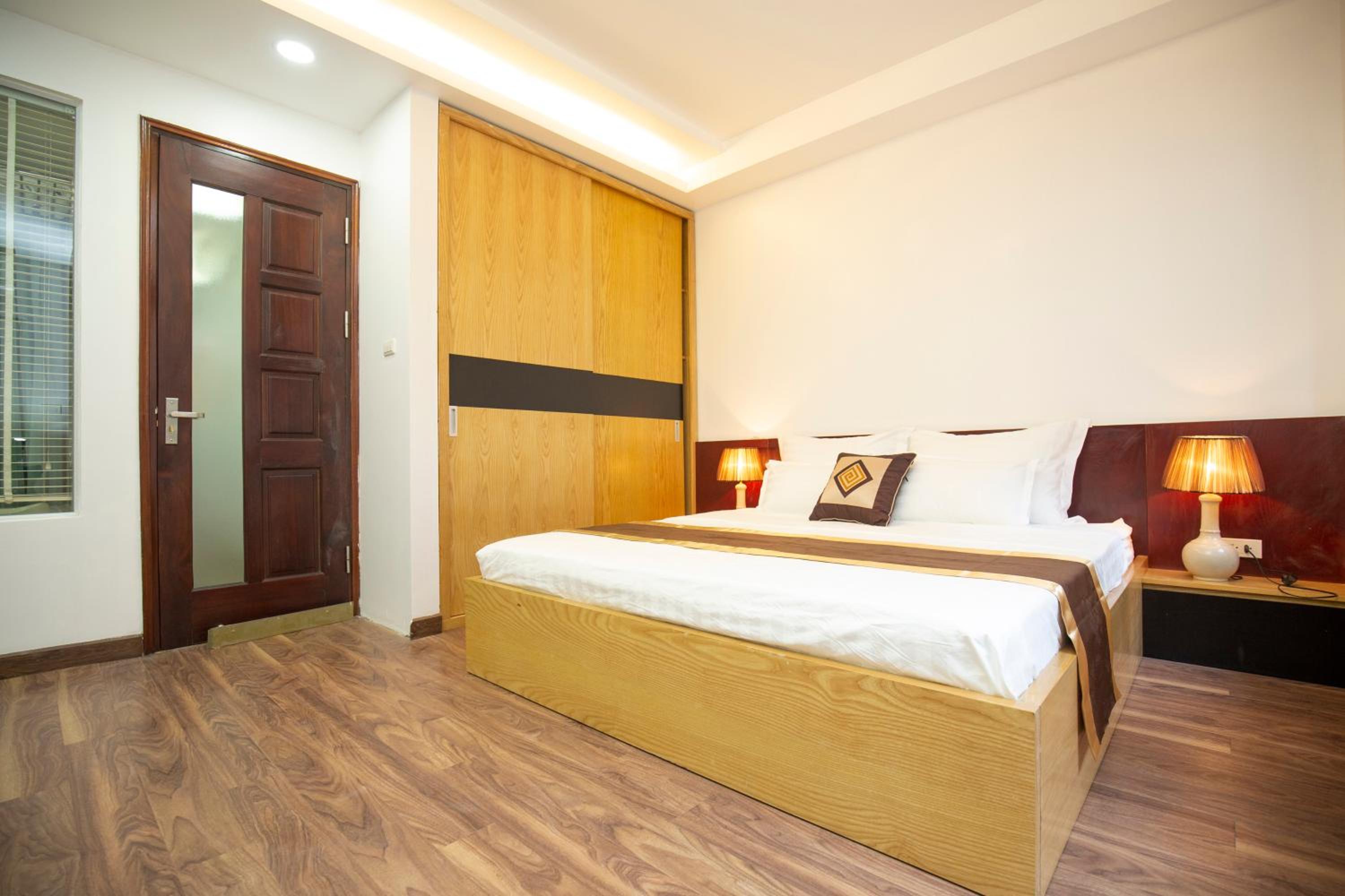 Sumitomo 3 Apartment for Japanese at 535 Kim Ma