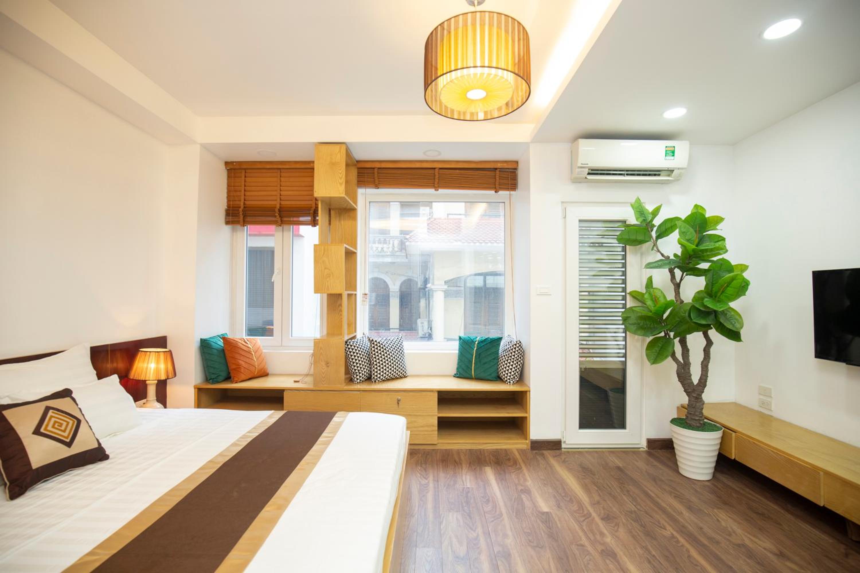 Sumitomo 3 Apartment for Japanese at 535 Kim Ma
