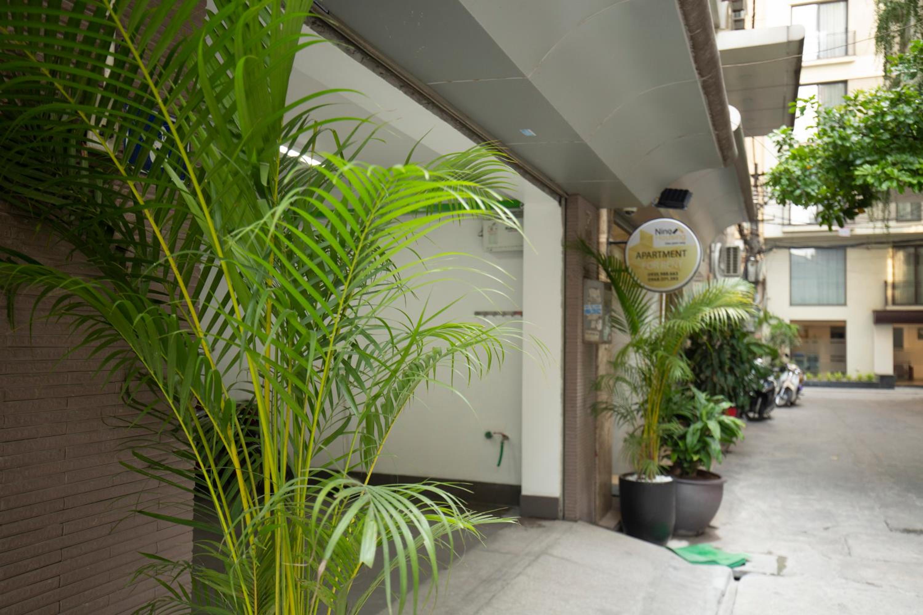Sumitomo 3 Apartment for Japanese at 535 Kim Ma