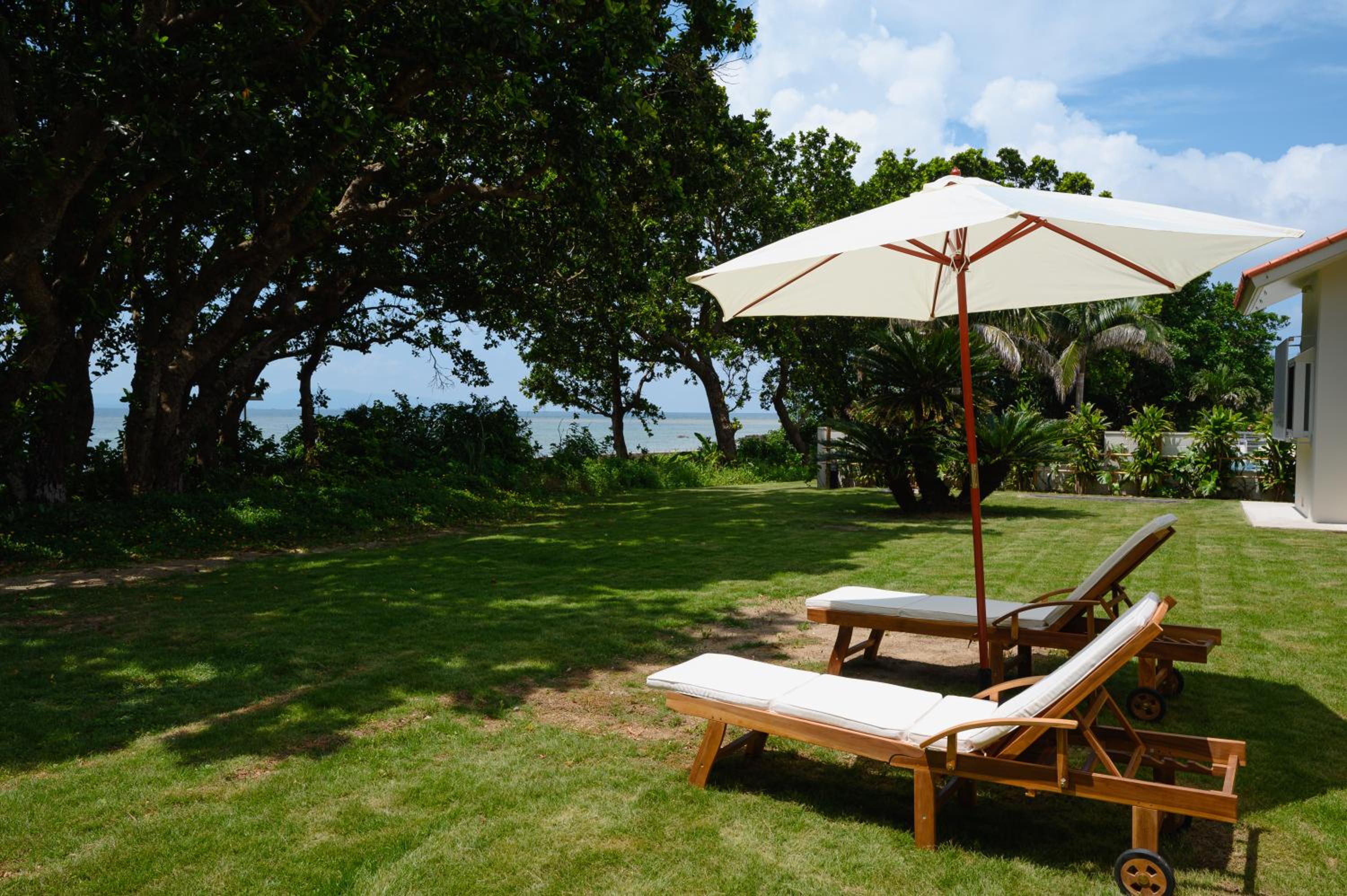 Ocean Front Villa Ishigakijima Ⅱ