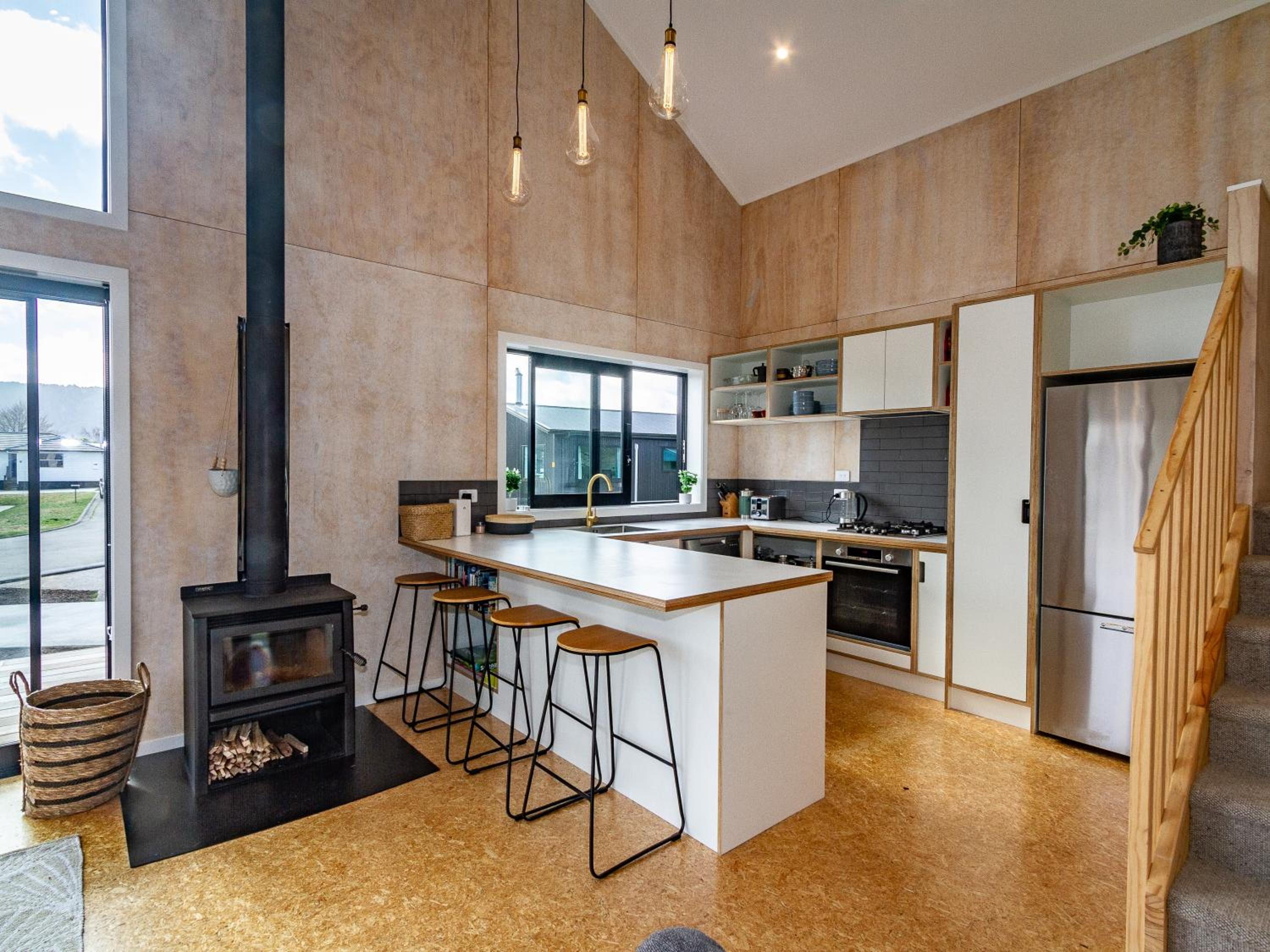 Viewtopia - Ohakune Holiday Home view 5