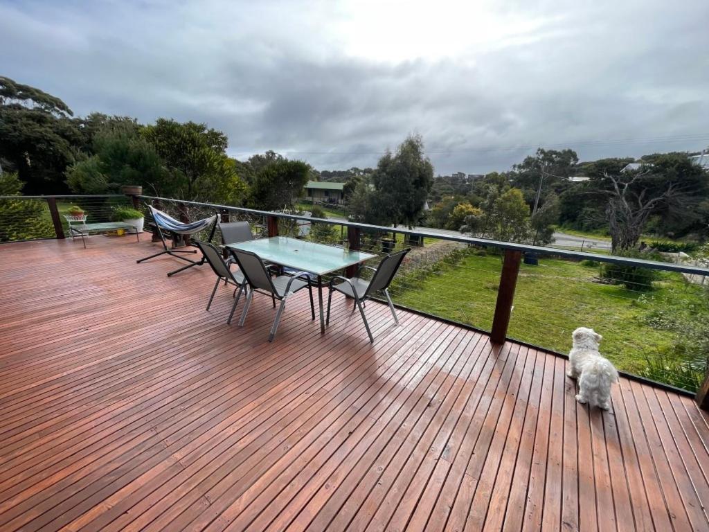 Cosy Tin Shack - Venus Bay