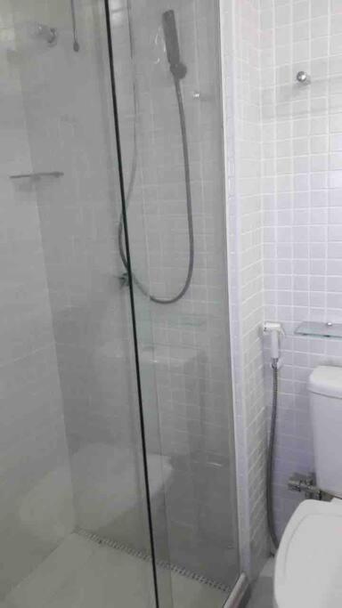 Lindo e novo apto com vista para o mar de Pituba c/garagem