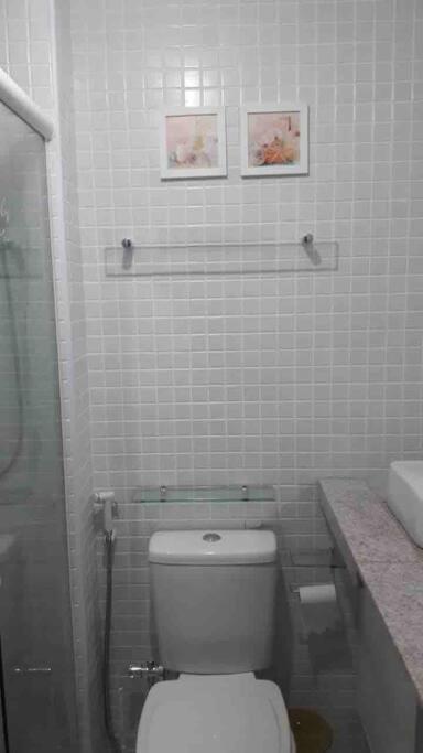 Lindo e novo apto com vista para o mar de Pituba c/garagem