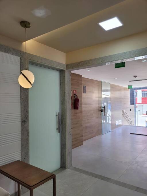 Lindo e novo apto com vista para o mar de Pituba c/garagem