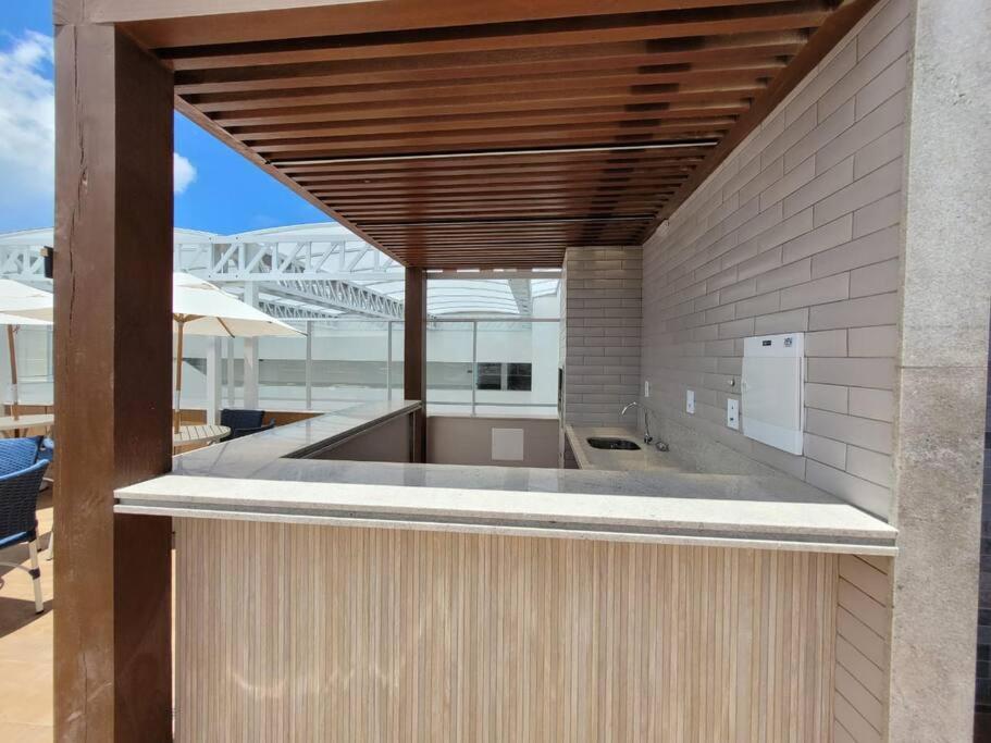 Lindo e novo apto com vista para o mar de Pituba c/garagem