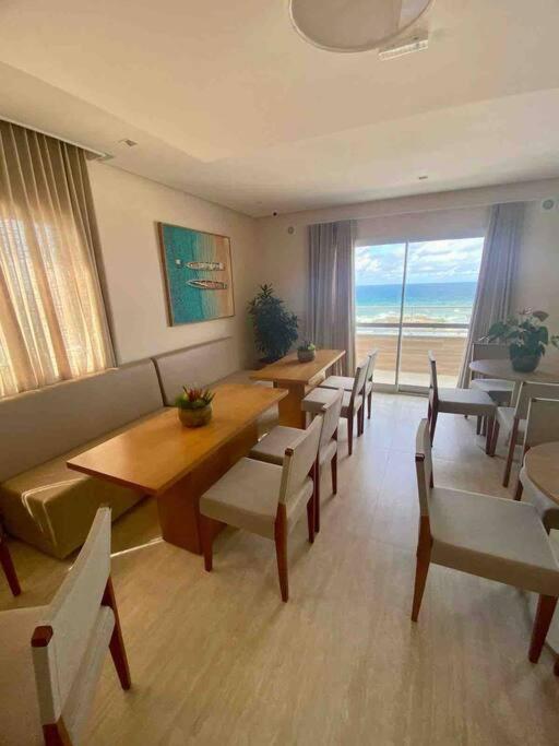 Lindo e novo apto com vista para o mar de Pituba c/garagem