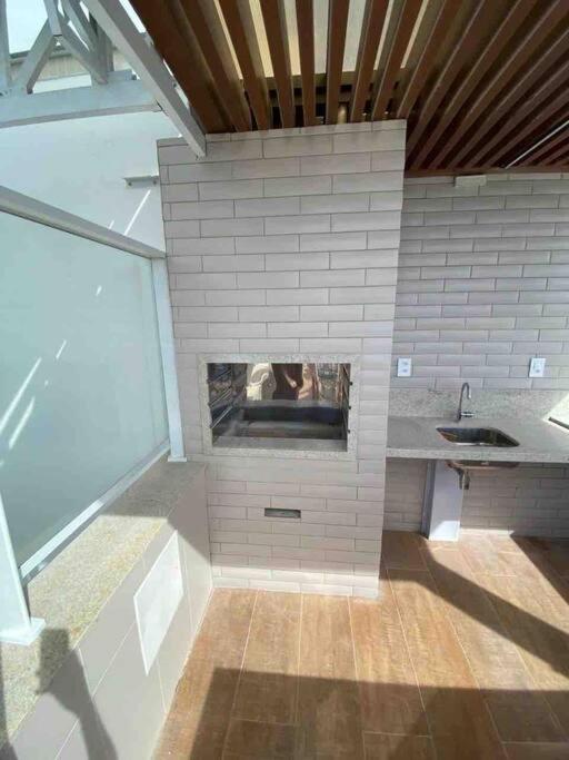 Lindo e novo apto com vista para o mar de Pituba c/garagem