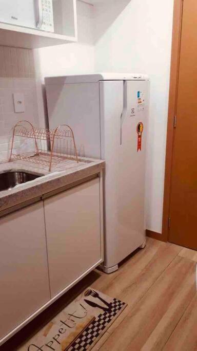 Lindo e novo apto com vista para o mar de Pituba c/garagem