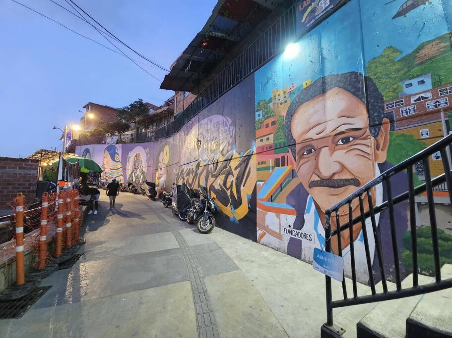 Color House La 13