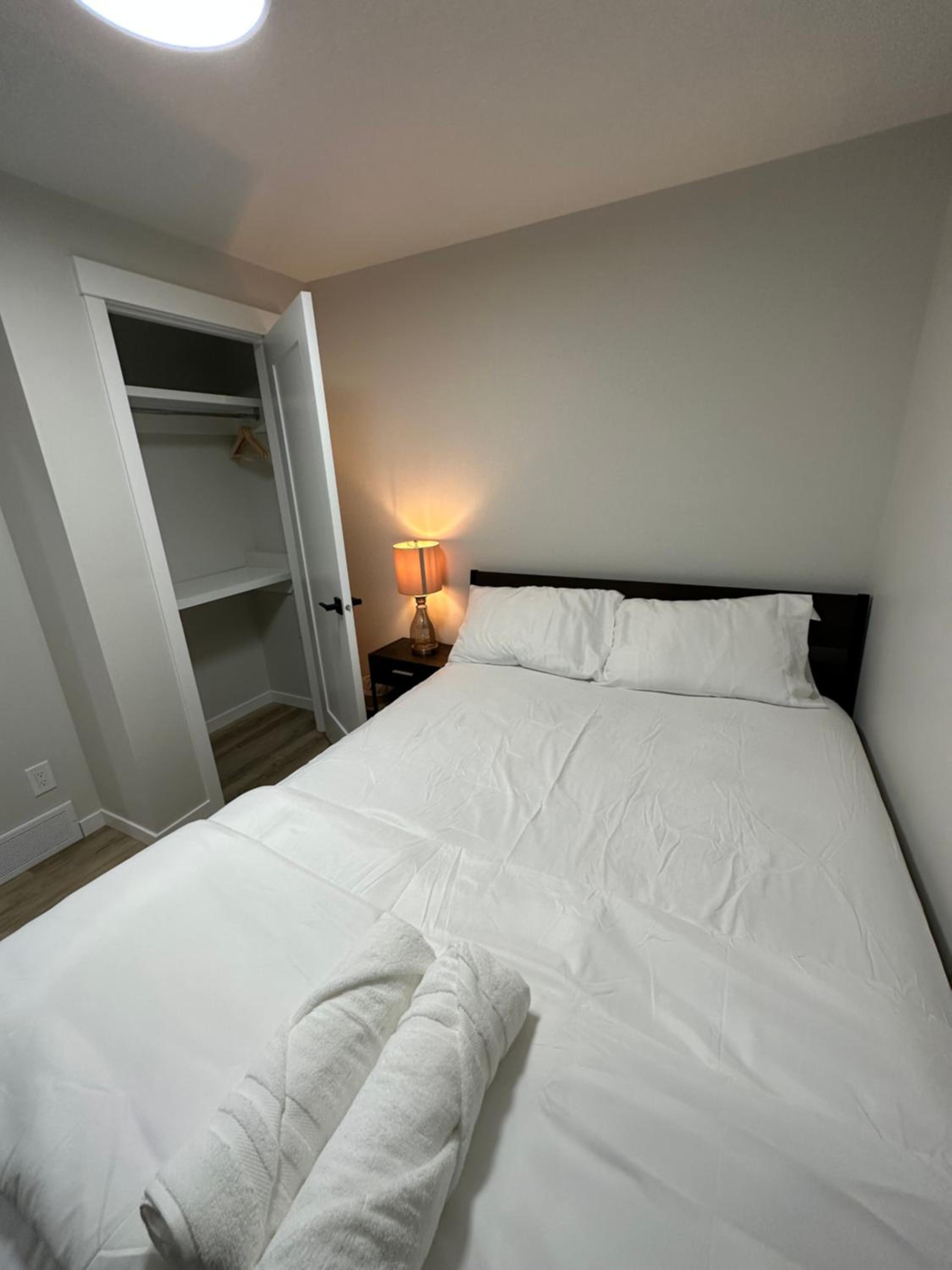 2 Bedroom 2 Washrooms Brand New Beautiful & Cozy Suite