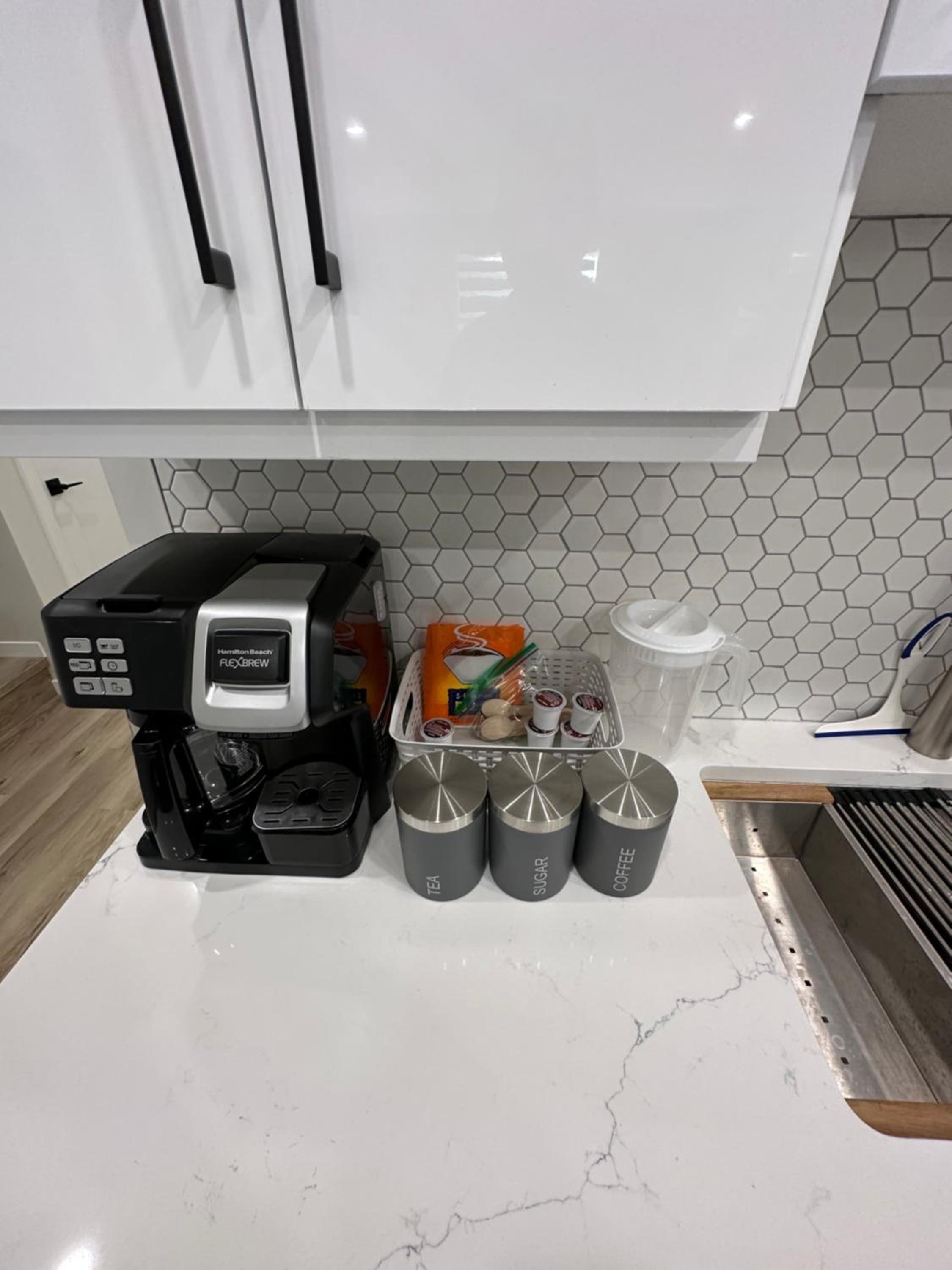 2 Bedroom 2 Washrooms Brand New Beautiful & Cozy Suite