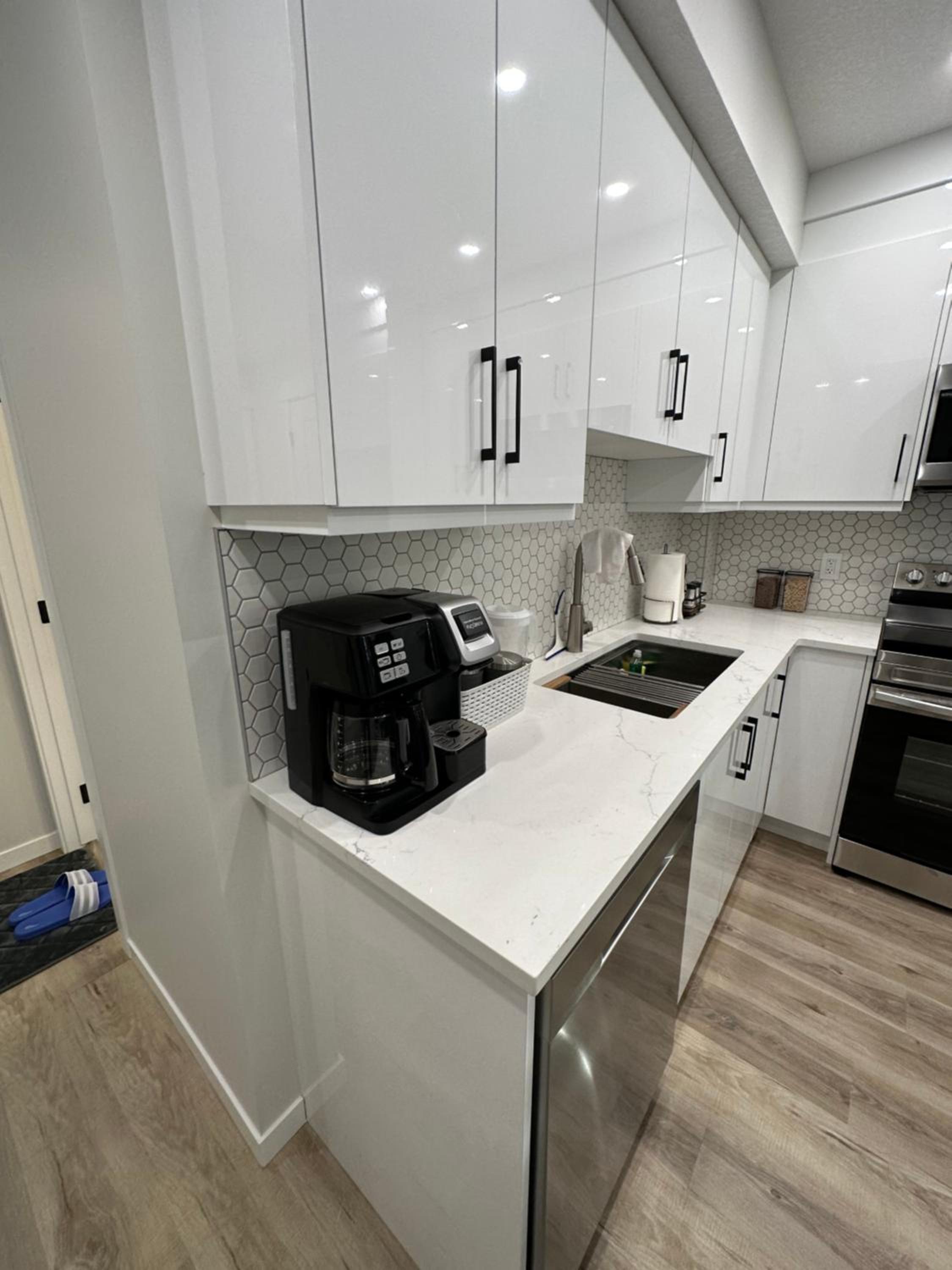 2 Bedroom 2 Washrooms Brand New Beautiful & Cozy Suite