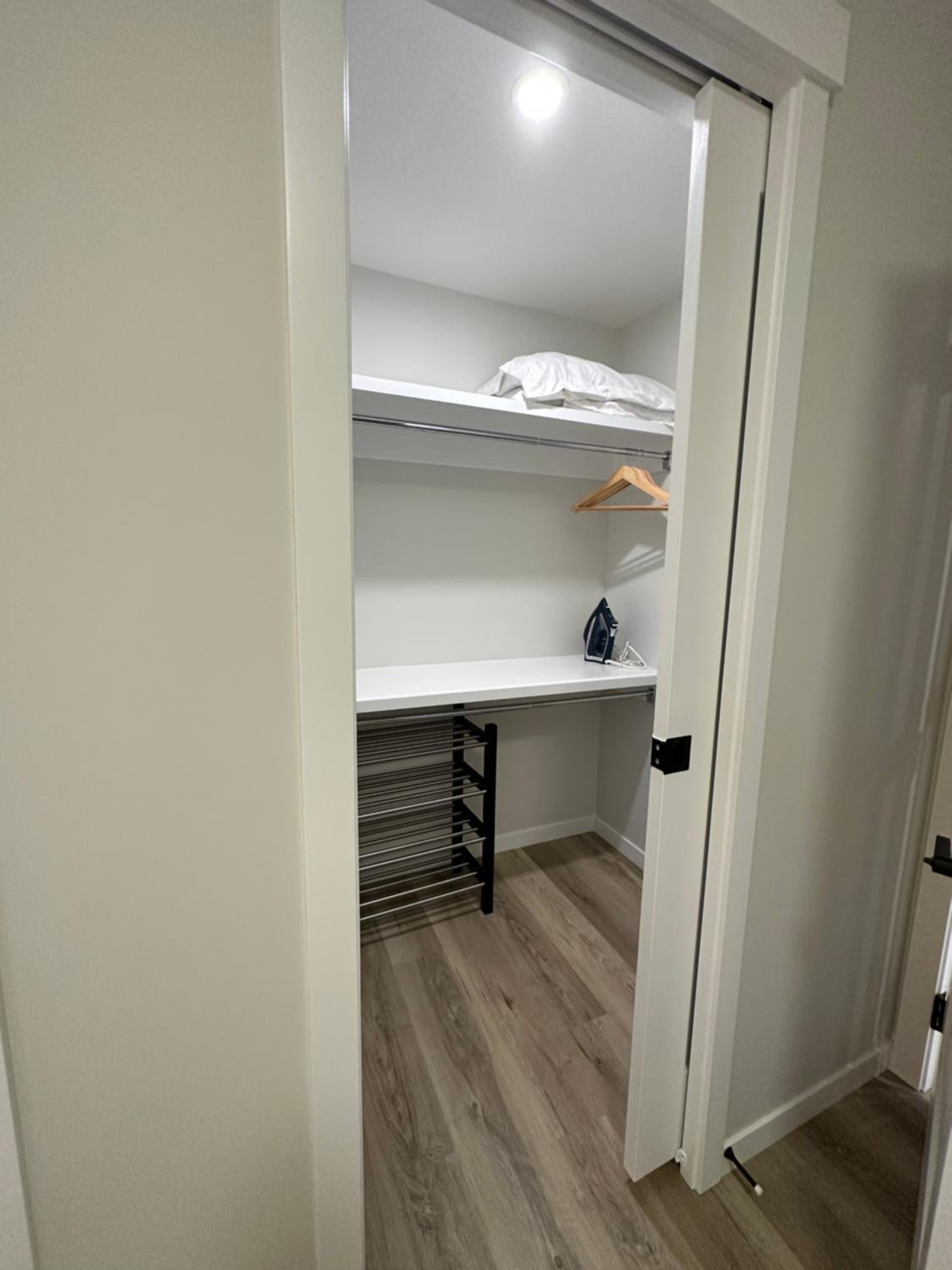 2 Bedroom 2 Washrooms Brand New Beautiful & Cozy Suite