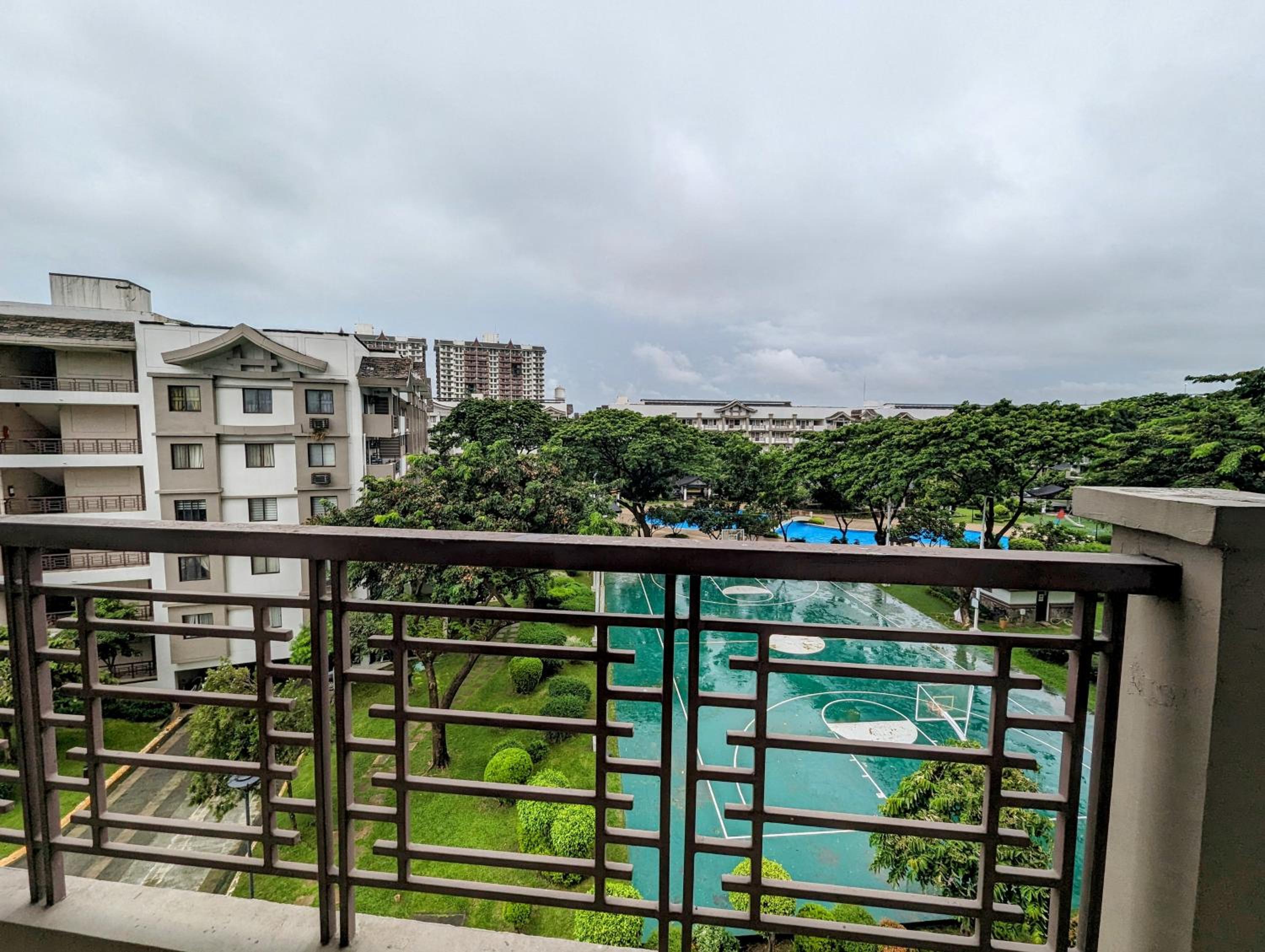 Acacia Estates' The Getaway Taguig Jade Tower