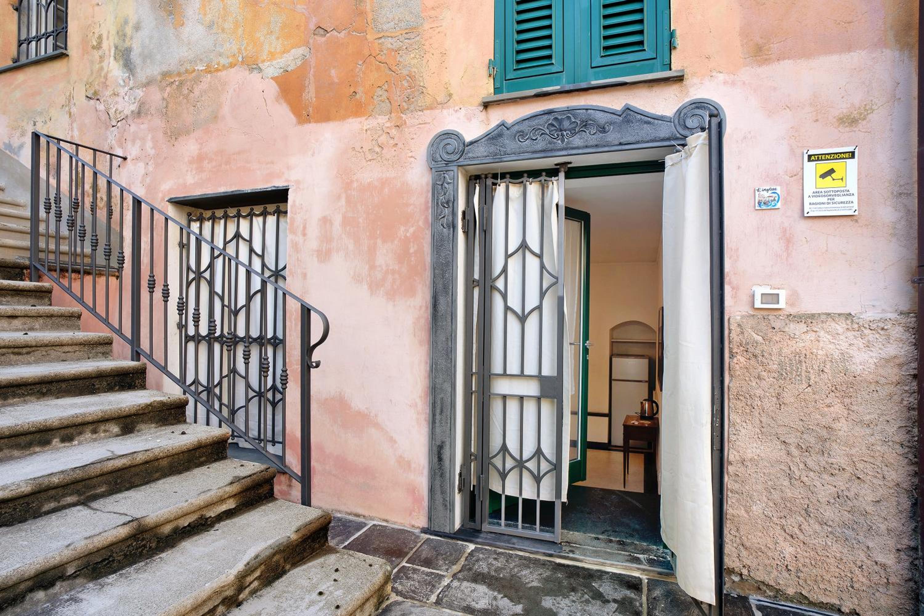 Inglese, borgo dei pescatori view 2