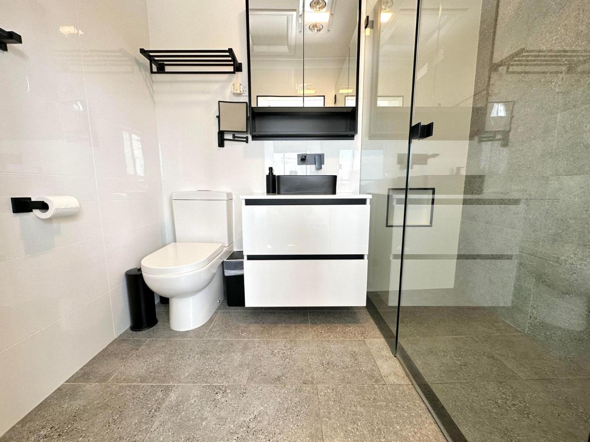 Bayview Beach House - Pet Friendly Holiday Home with a Pool - Holiday Yamba