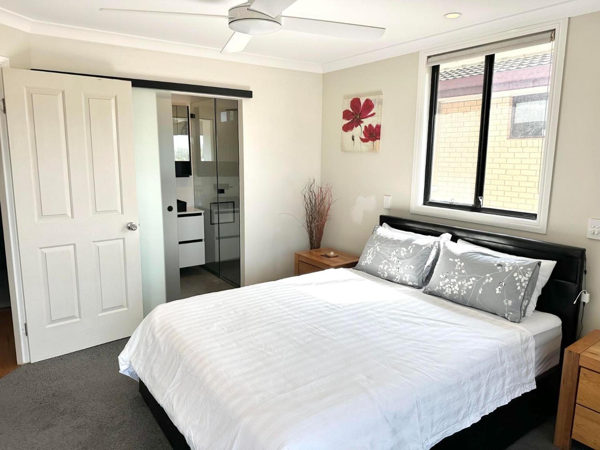 Bayview Beach House - Pet Friendly Holiday Home with a Pool - Holiday Yamba