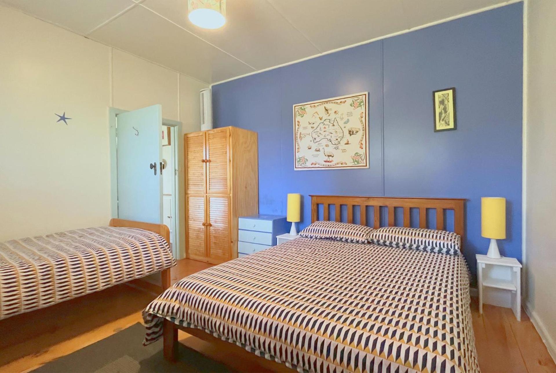 Classic Aussie Beach House - BYO Linen