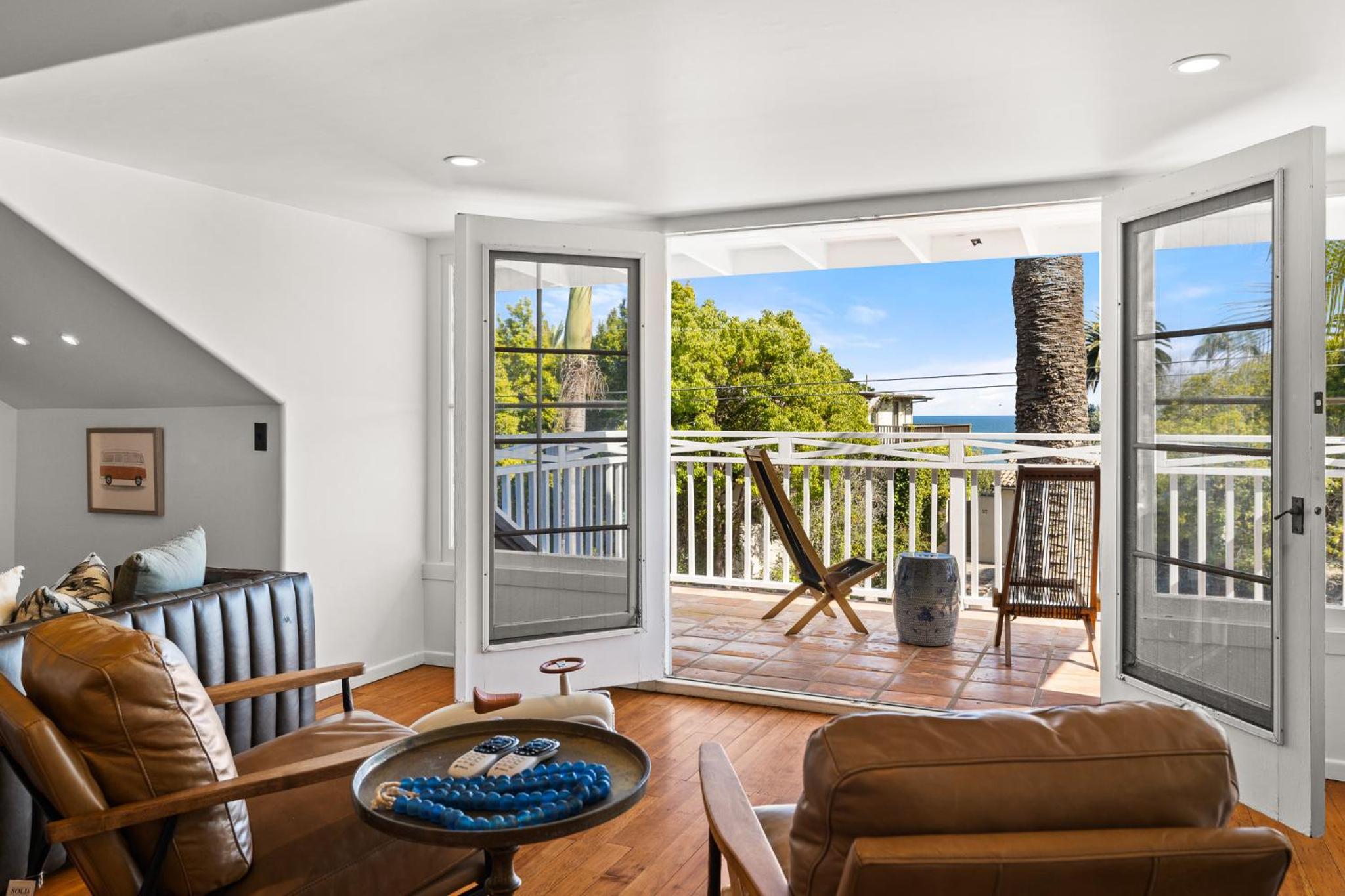 Montecito Hamptons Style Gated Resort - Steps from the Beach view 4