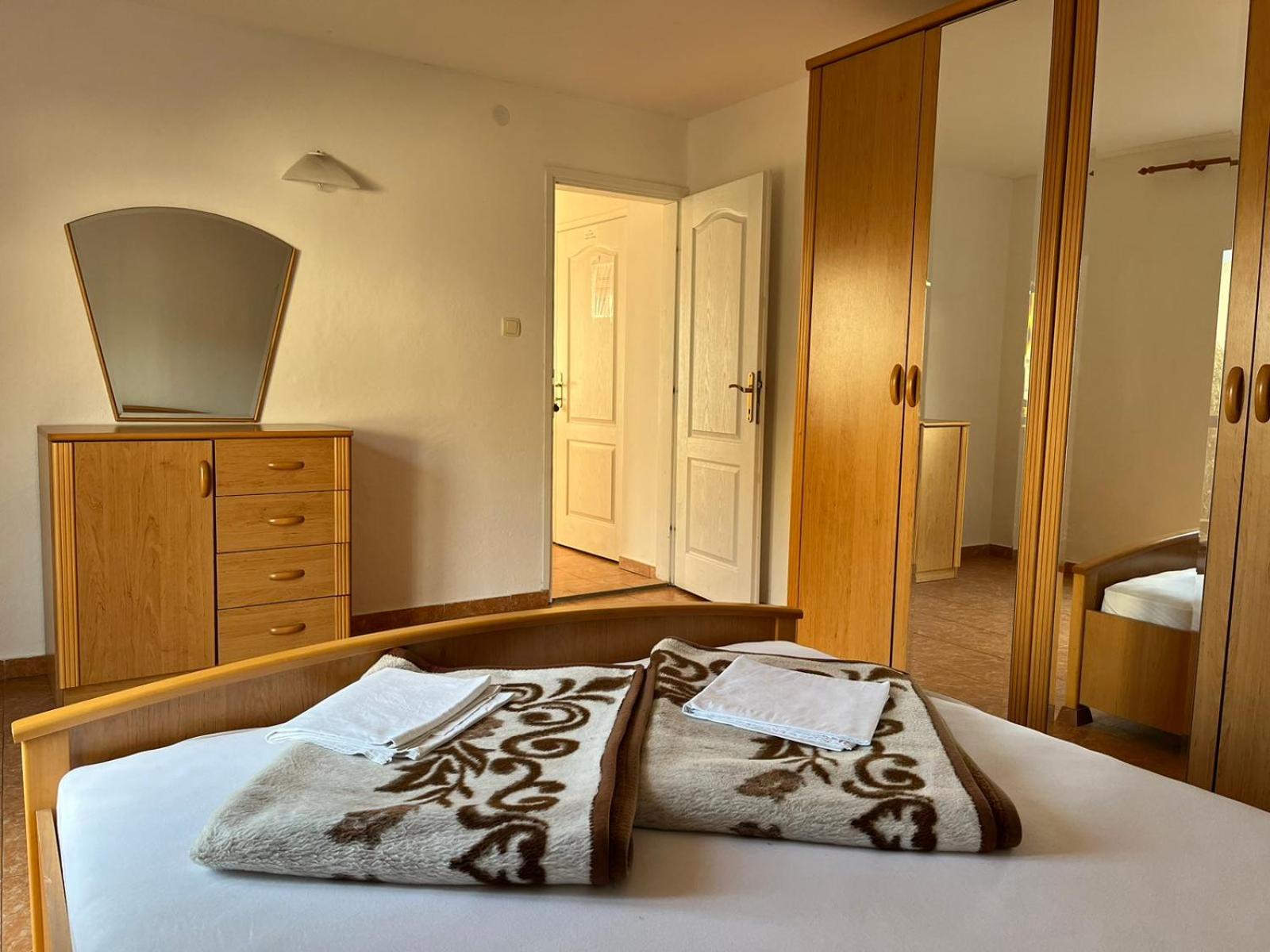 Apartments and Room MV view 4