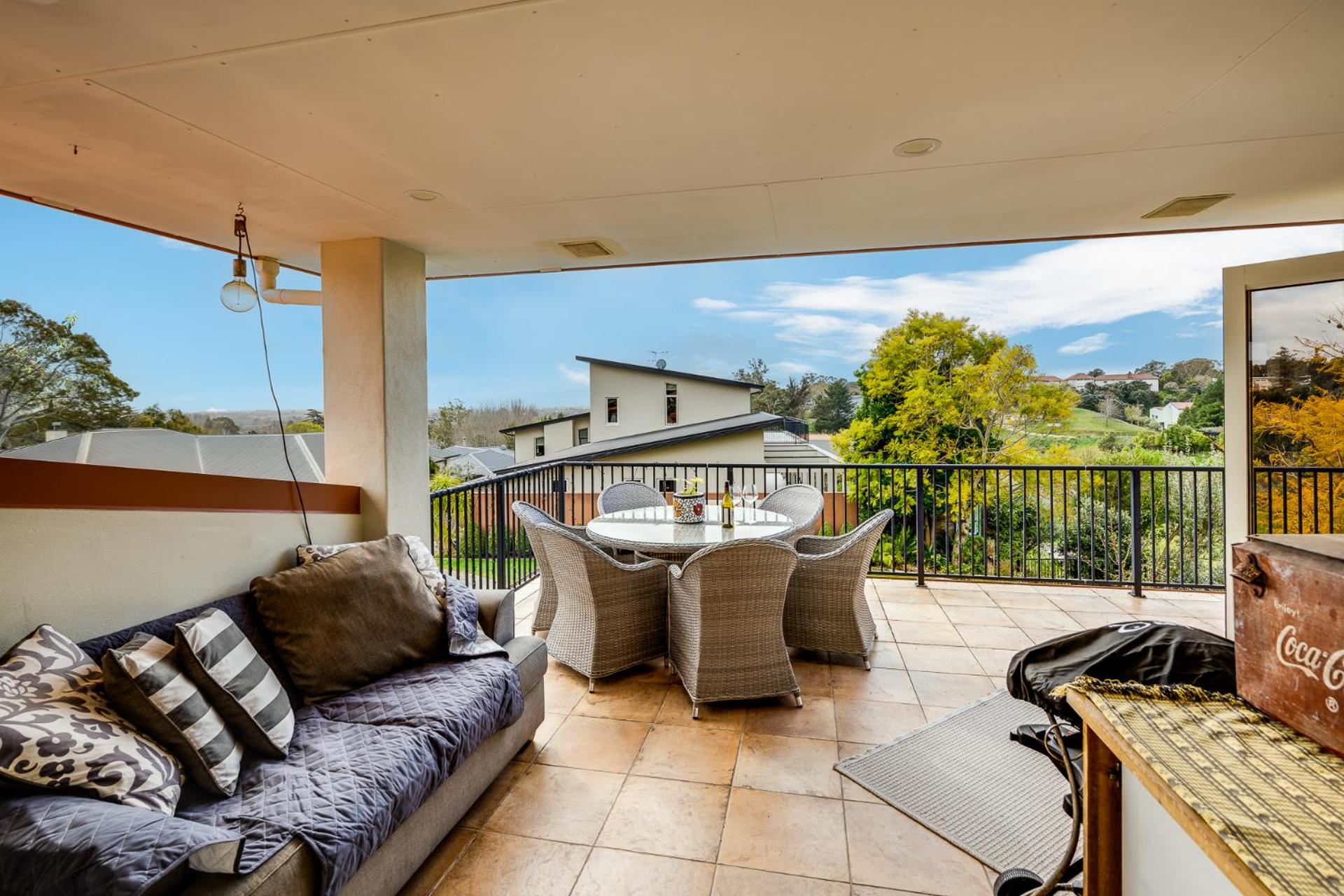Havelock Heights - Havelock North Holiday Home view 4
