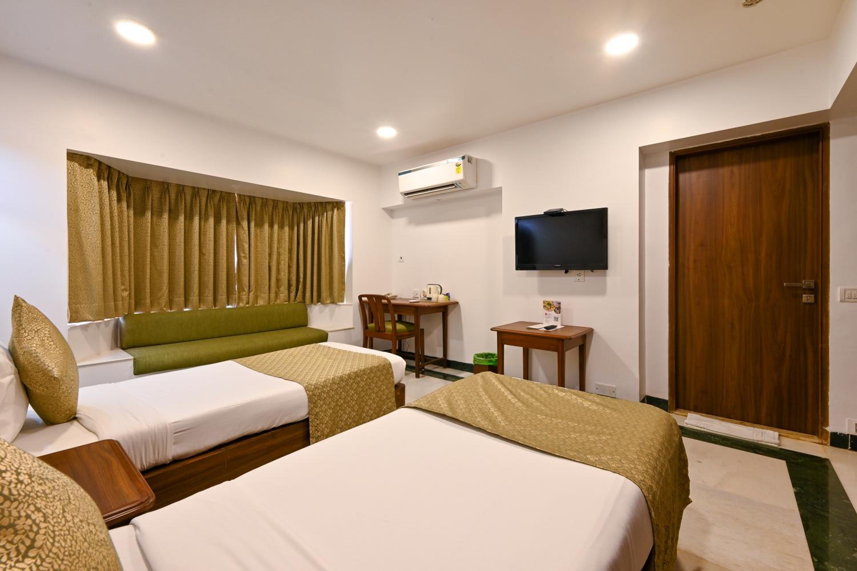 Mumbai Vacations - Hotel Parle International - Property Image 72