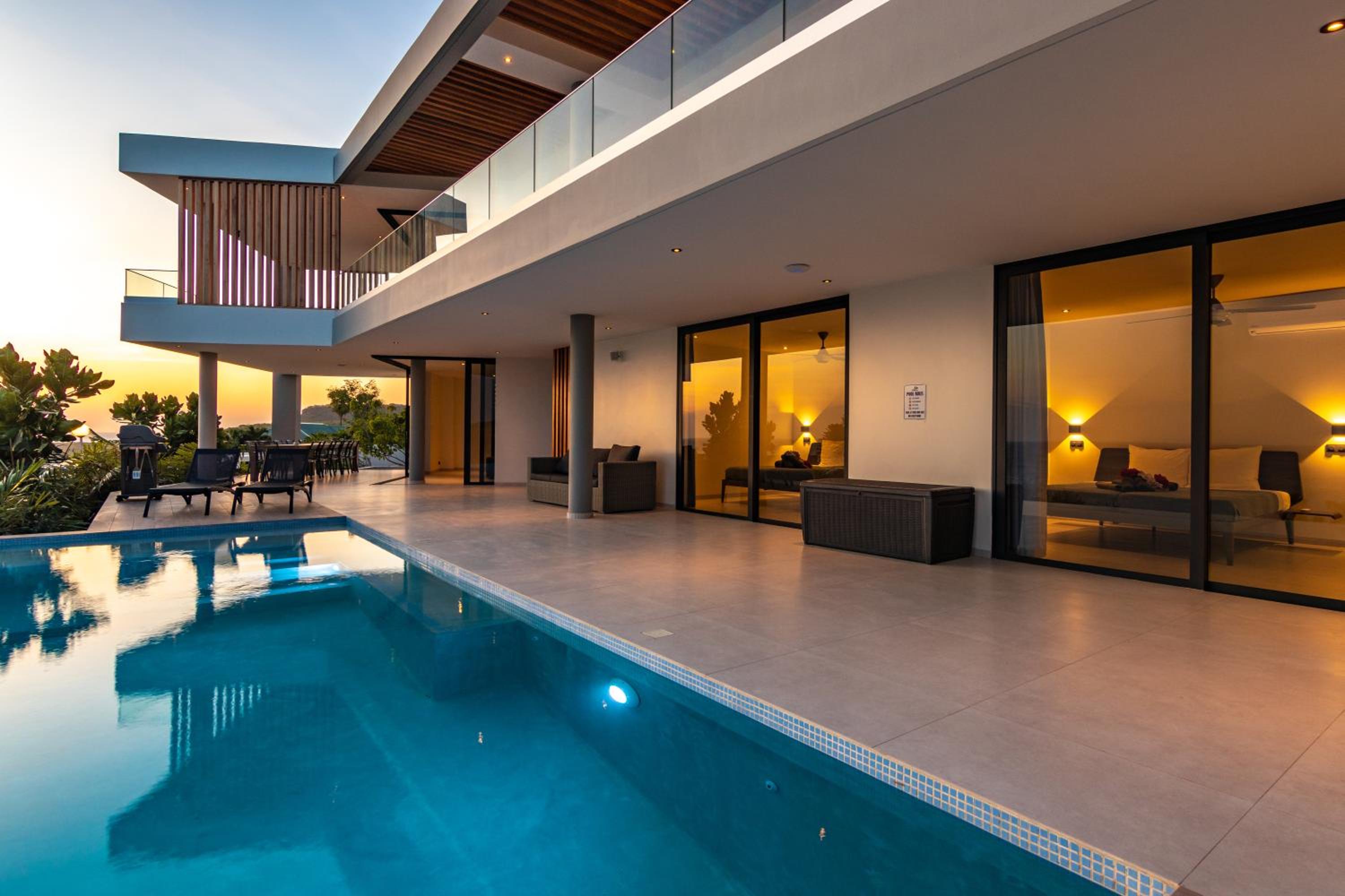 Luxury 12-Guest Villa in Gated Community with Pool, Ocean View & Private Beach Access
