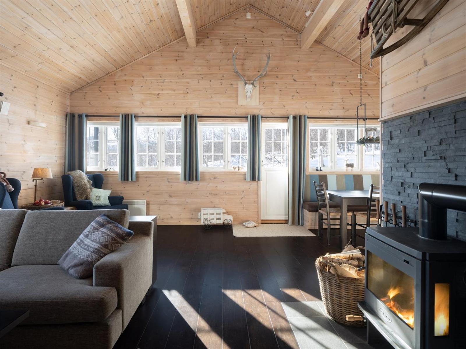 Saballie - Cosy cabin - sunny location!