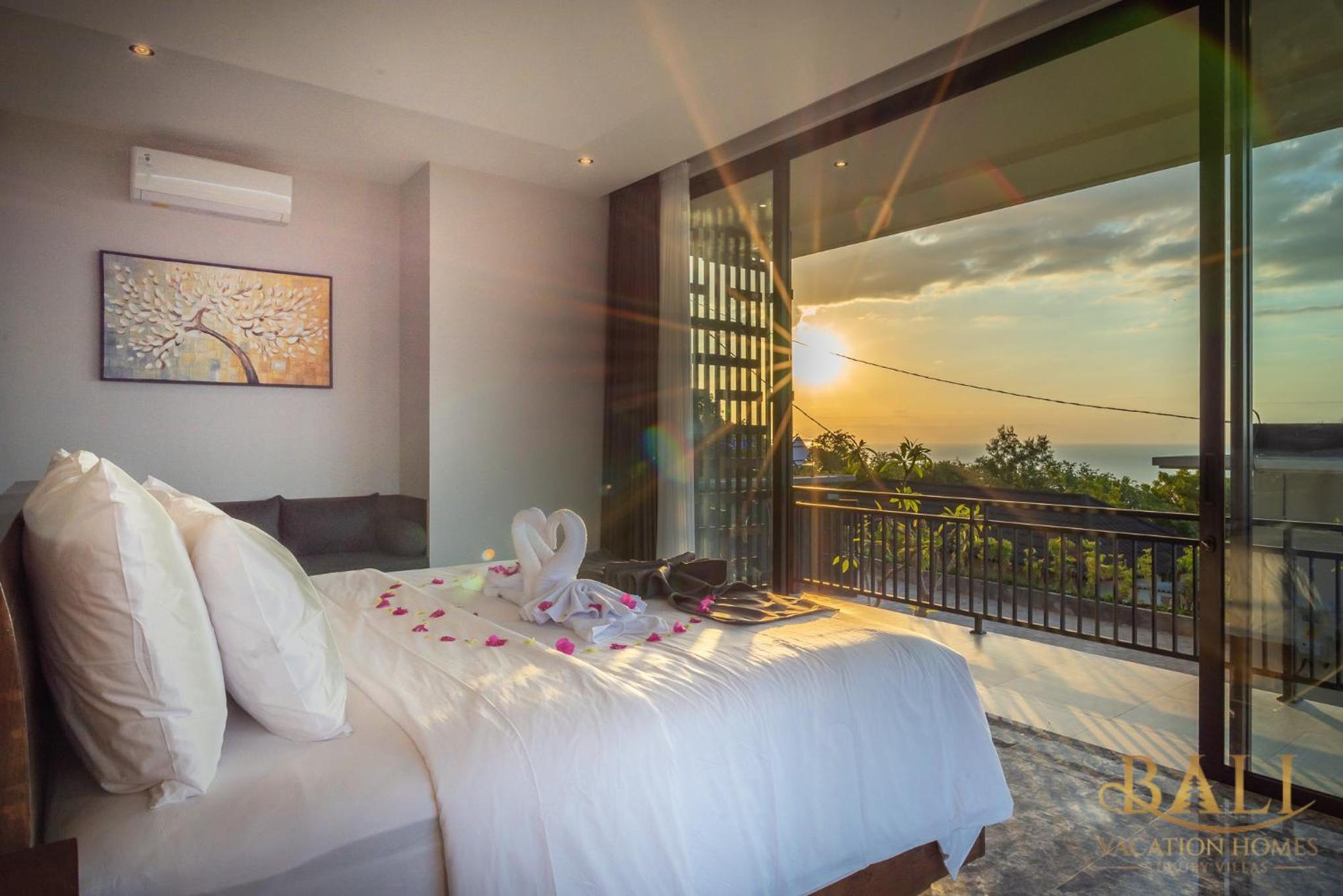 THE most luxury 5BR villa in Lovina! Stunning Outlook! view 5