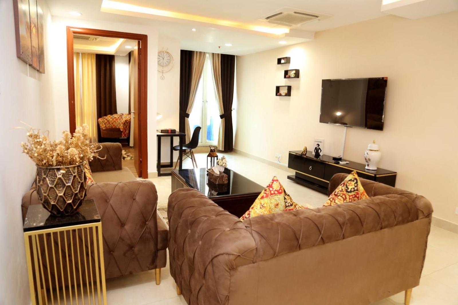 Luxury Apartment with Balcony in Gold Crest, DHA - Skyview Suite view 4